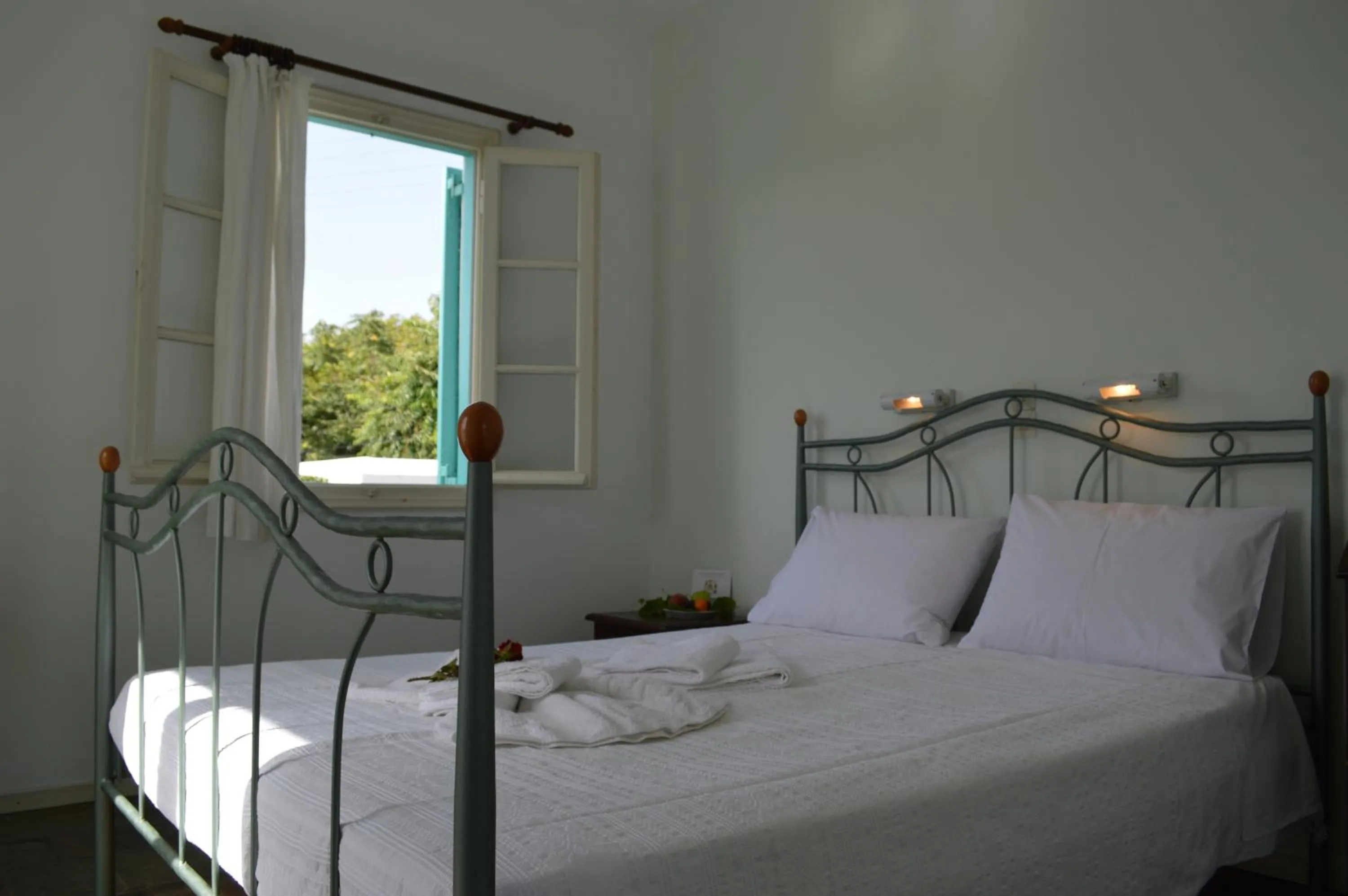 Photo of the whole room, Bed in Aegean Village