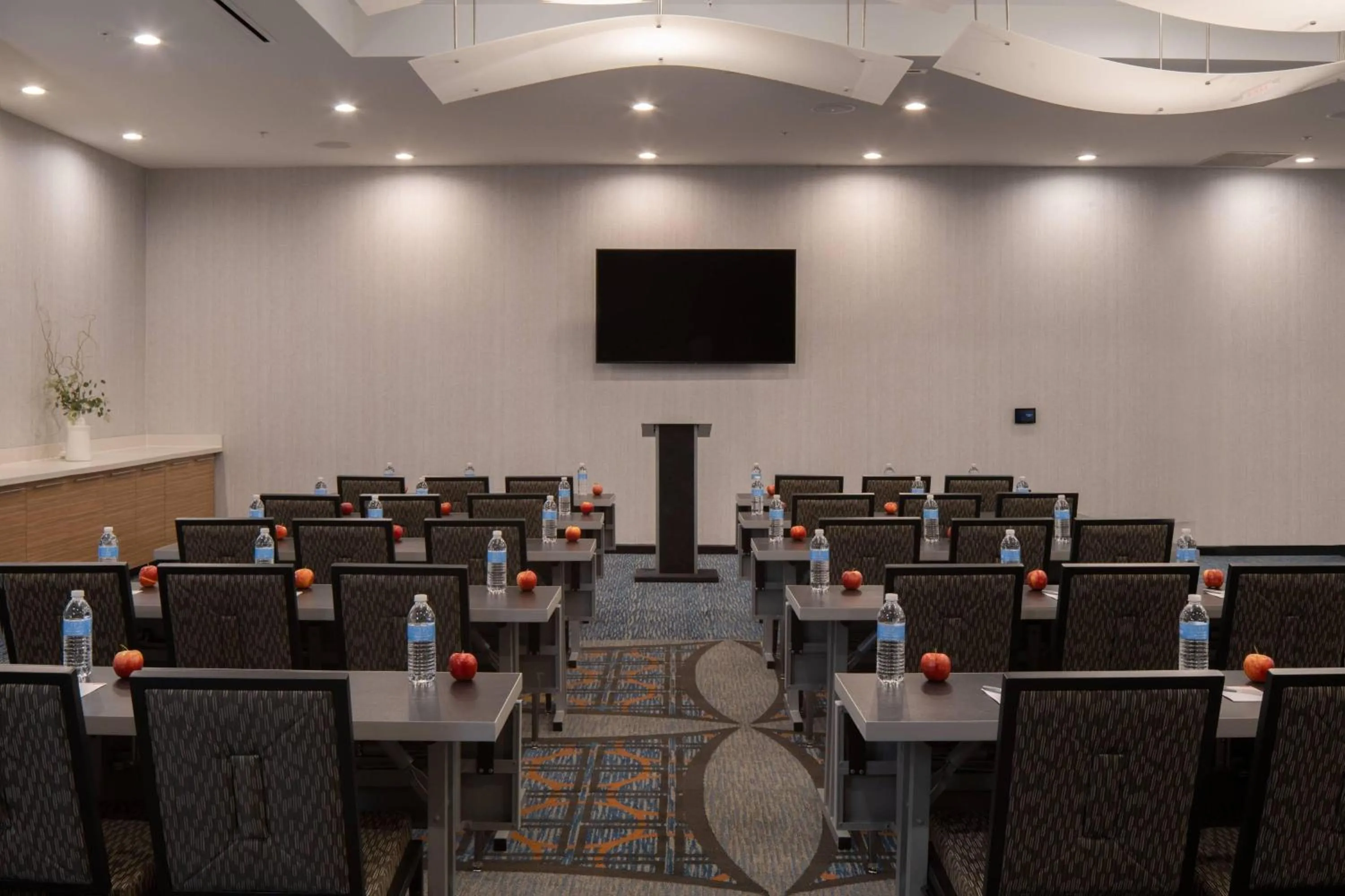 Meeting/conference room in TownePlace by Marriott Suites Clarksville