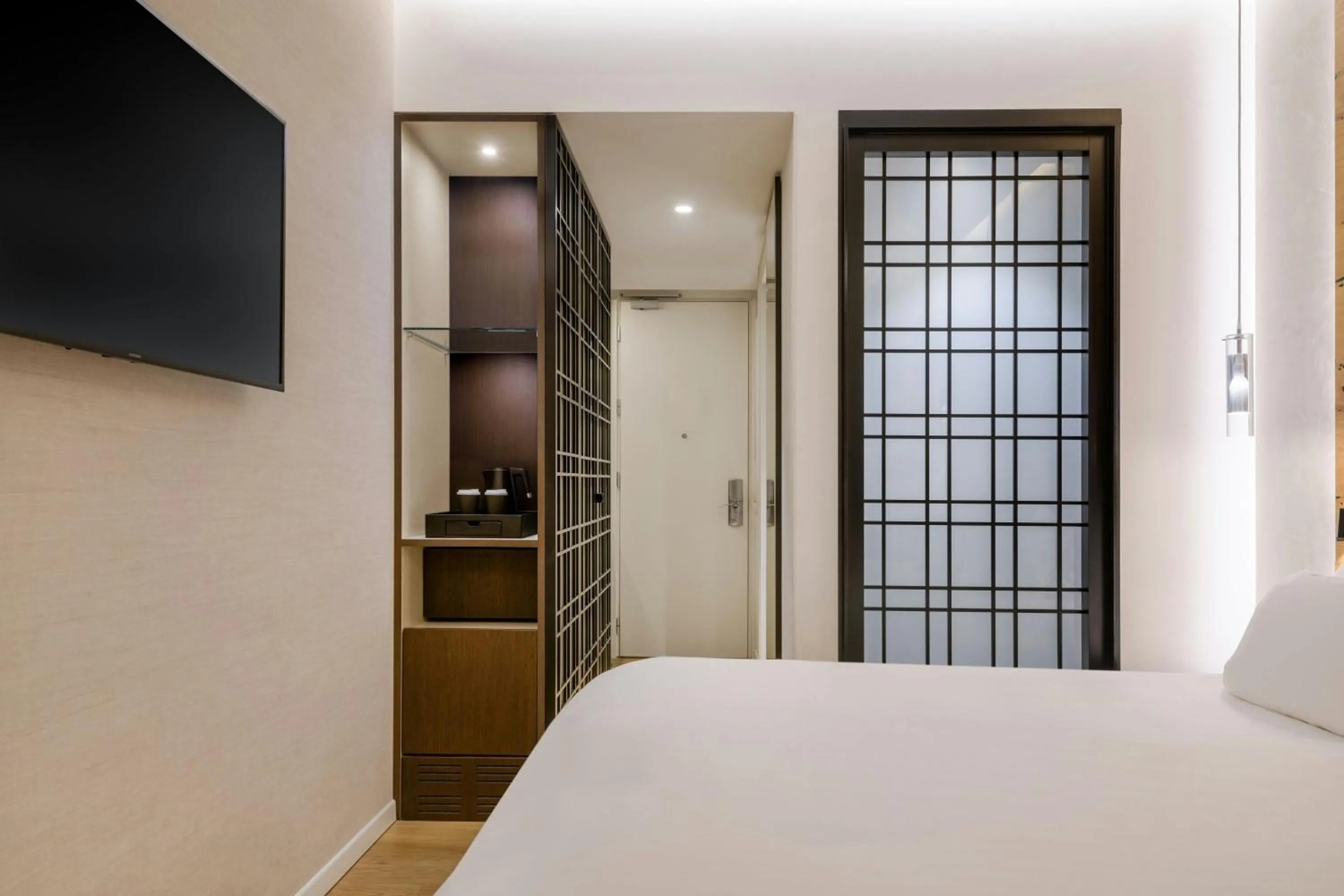 Photo of the whole room, Bed in AC Hotel Venezia by Marriott