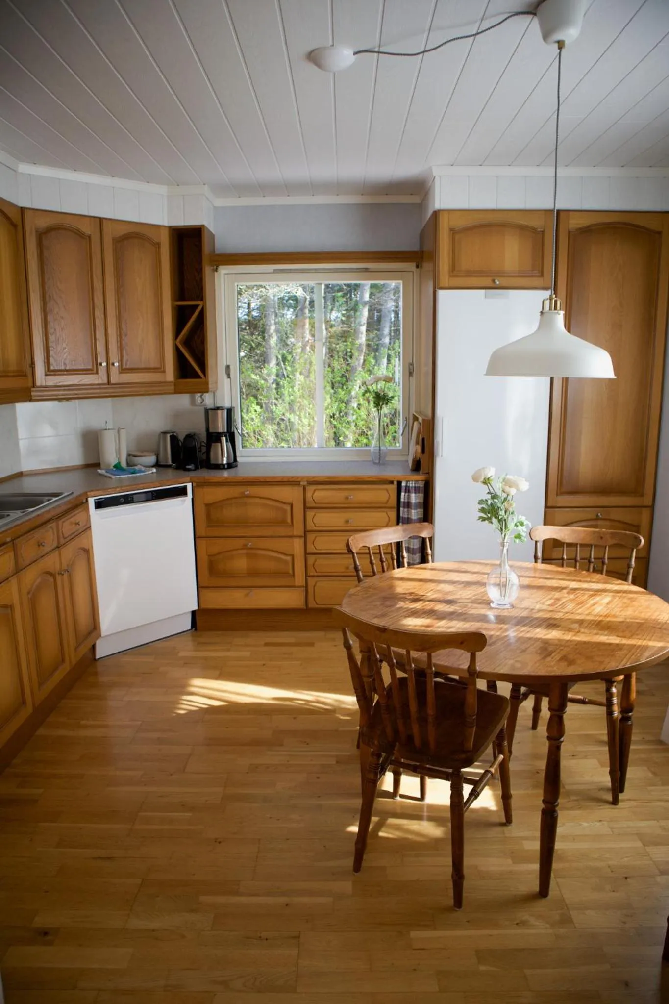 kitchen in Lagunen Cottages and Hostel