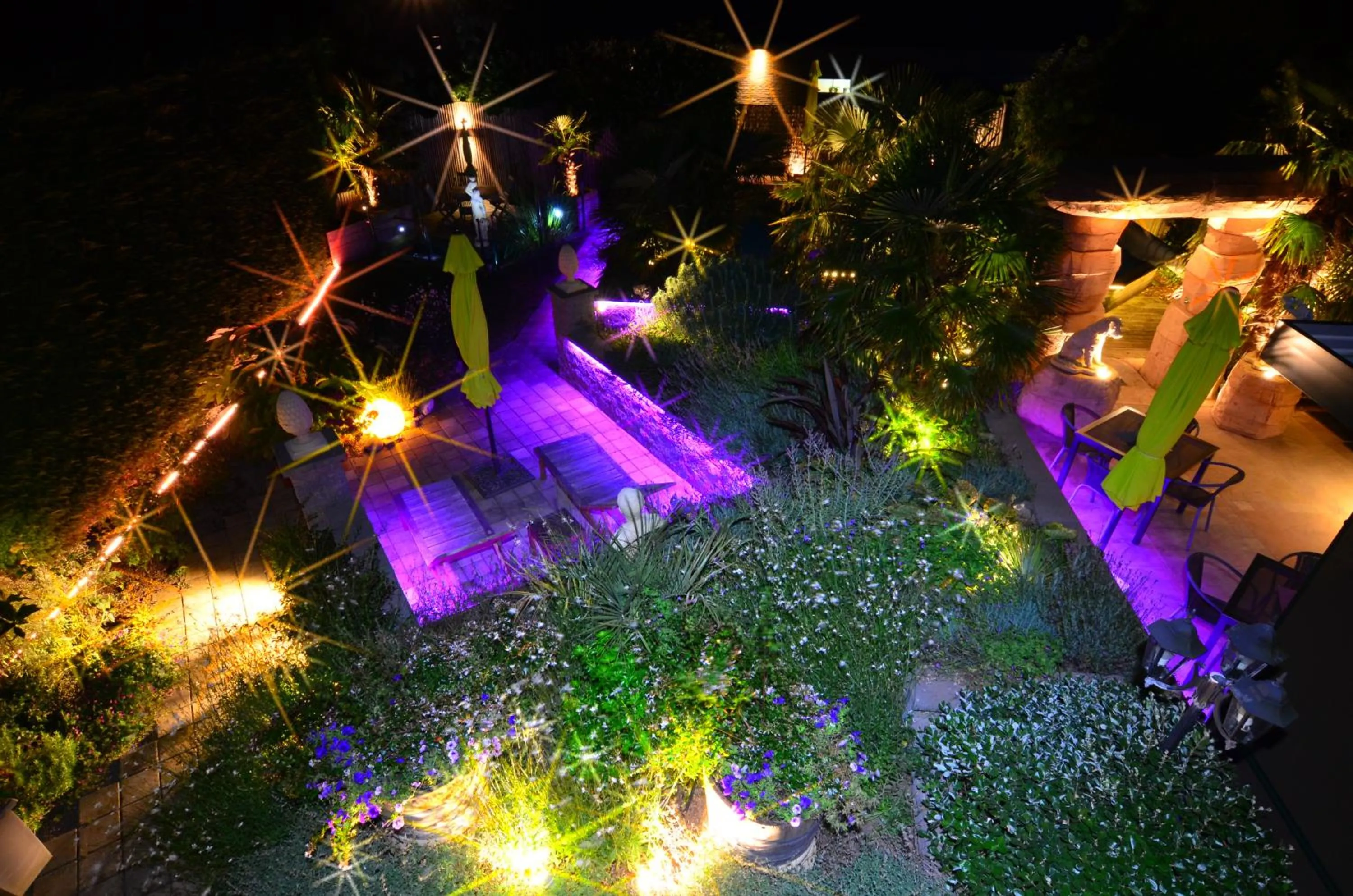 Property building in B&B wellness Sea Nat voor Naturisten