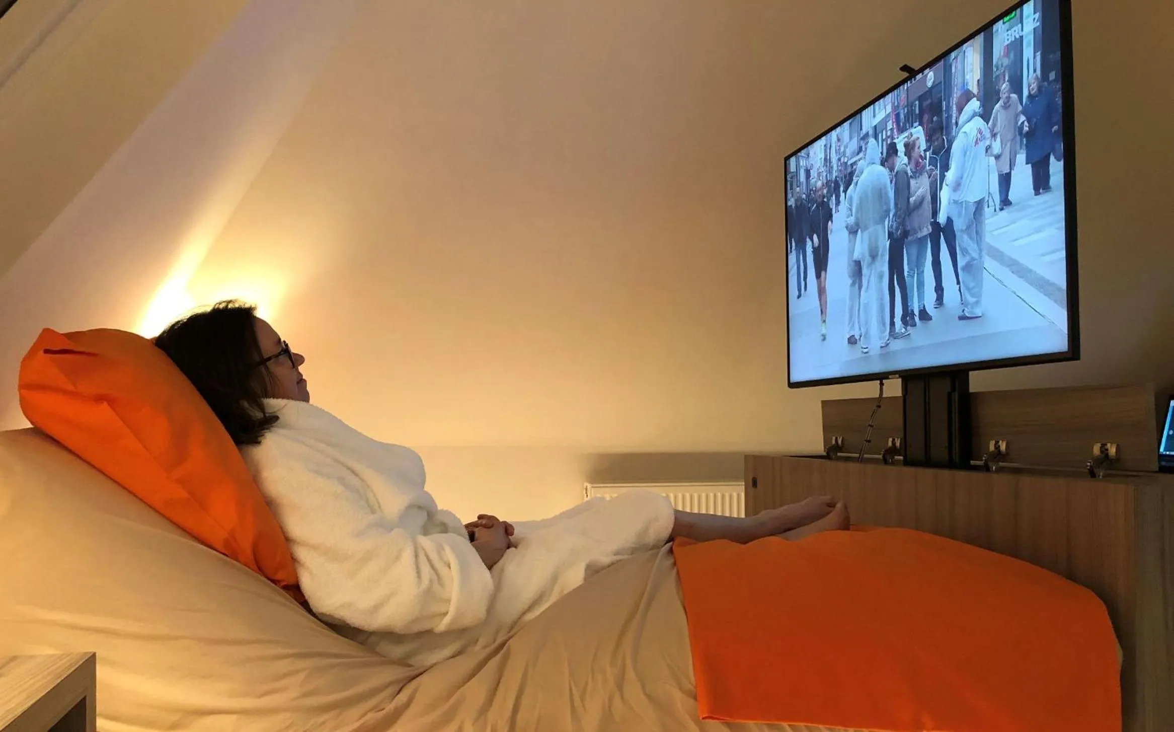 TV and multimedia, Bed in B&B wellness Sea Nat voor Naturisten