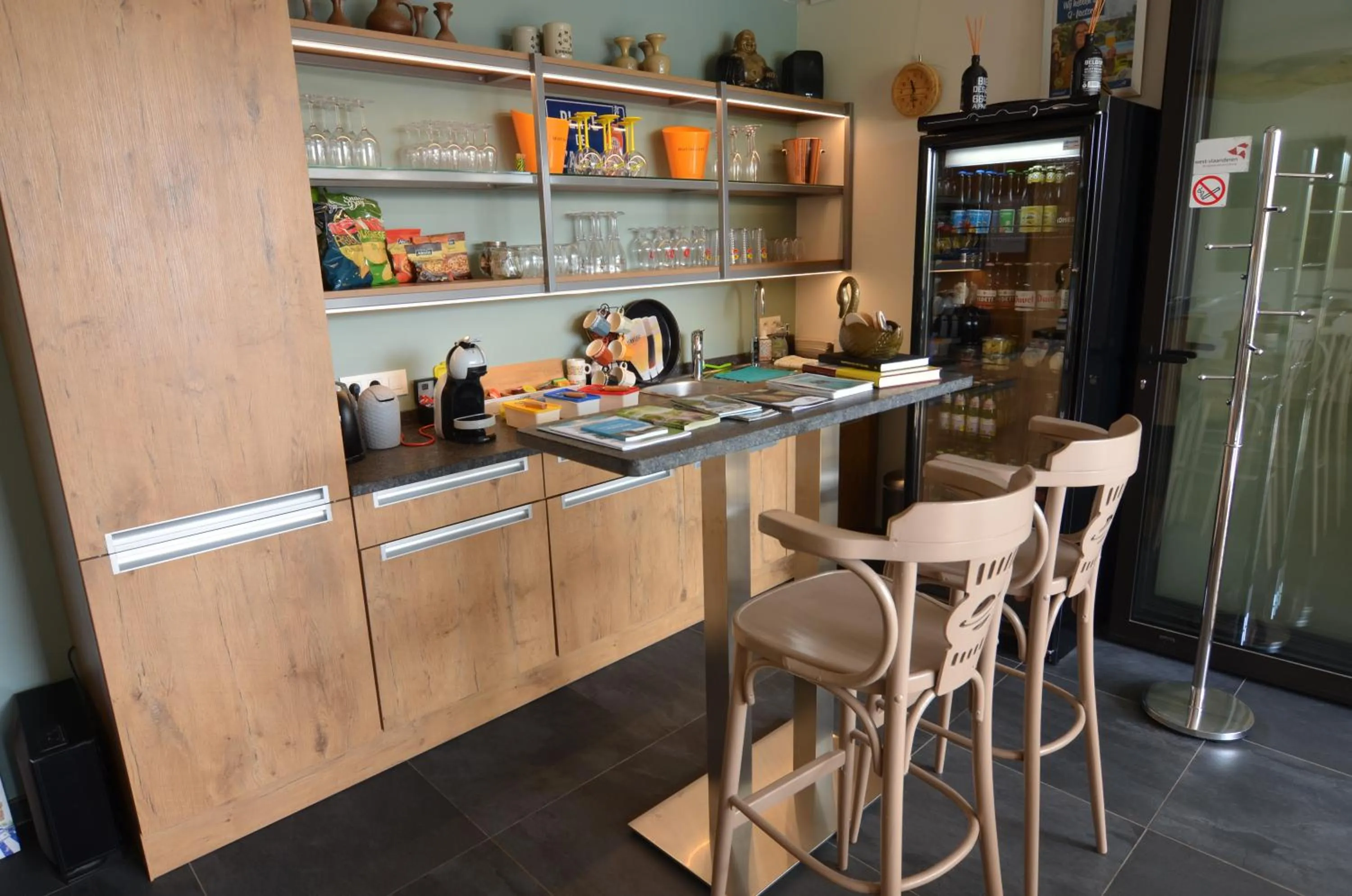 Coffee/tea facilities in B&B wellness Sea Nat voor Naturisten