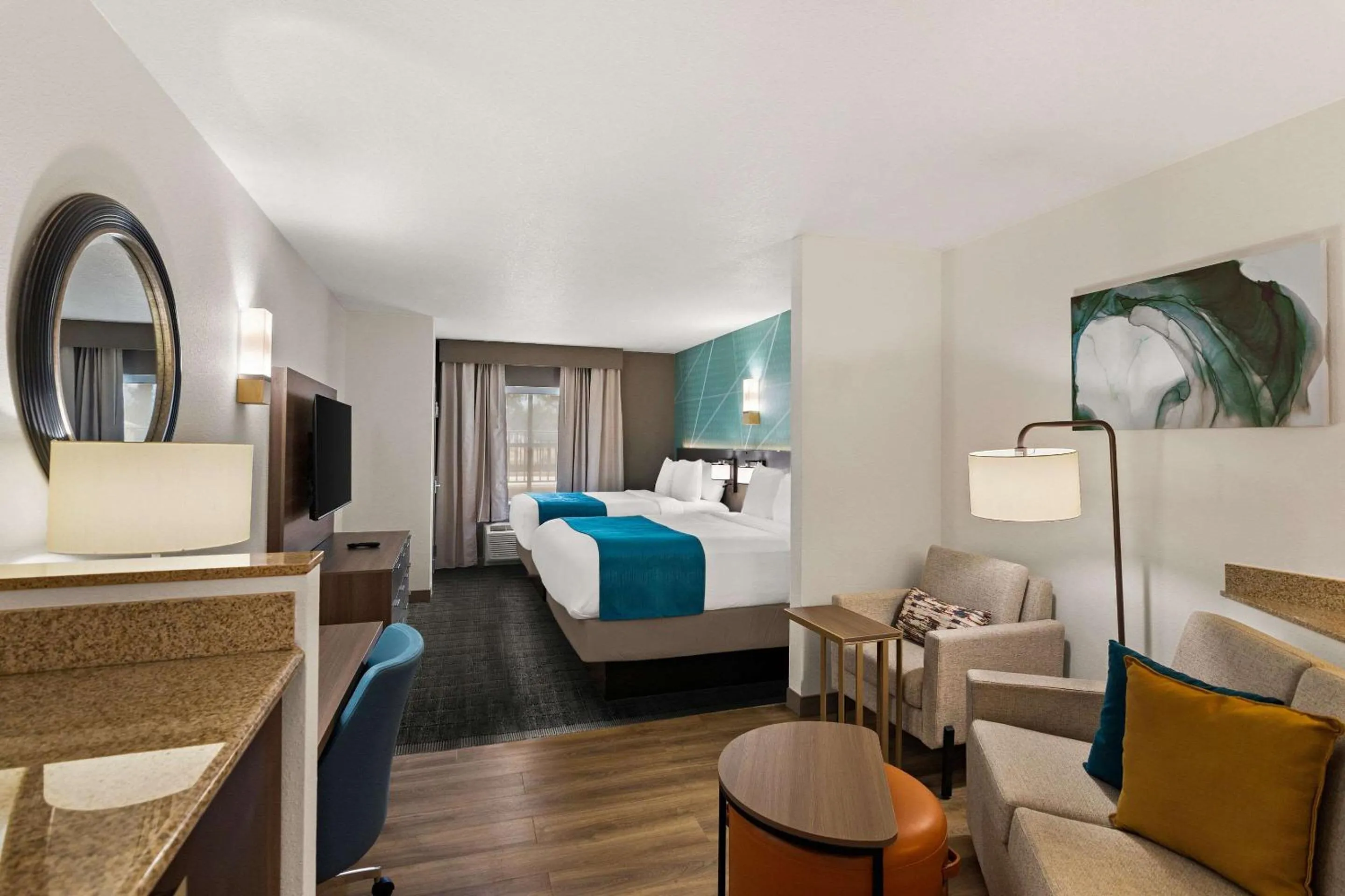 Bedroom, Bed in Comfort Suites Vero Beach I-95