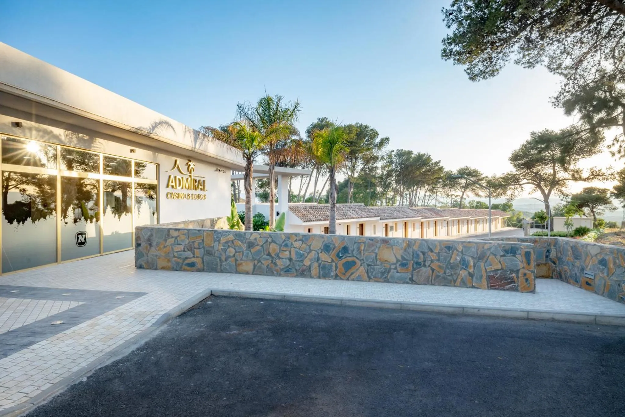 Property building in Hotel Admiral San Roque
