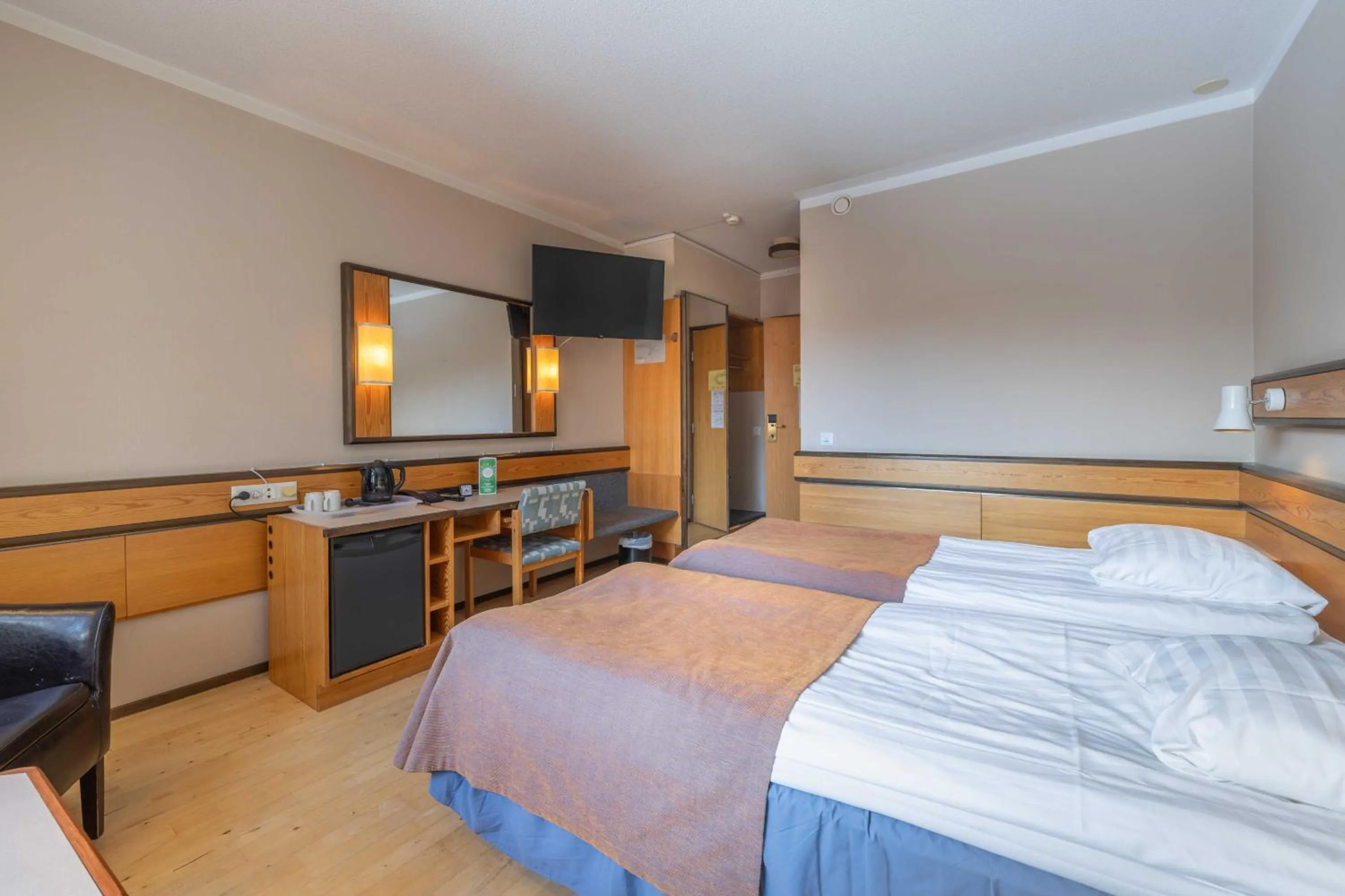 Bedroom, Bed in Hotel Ivalo