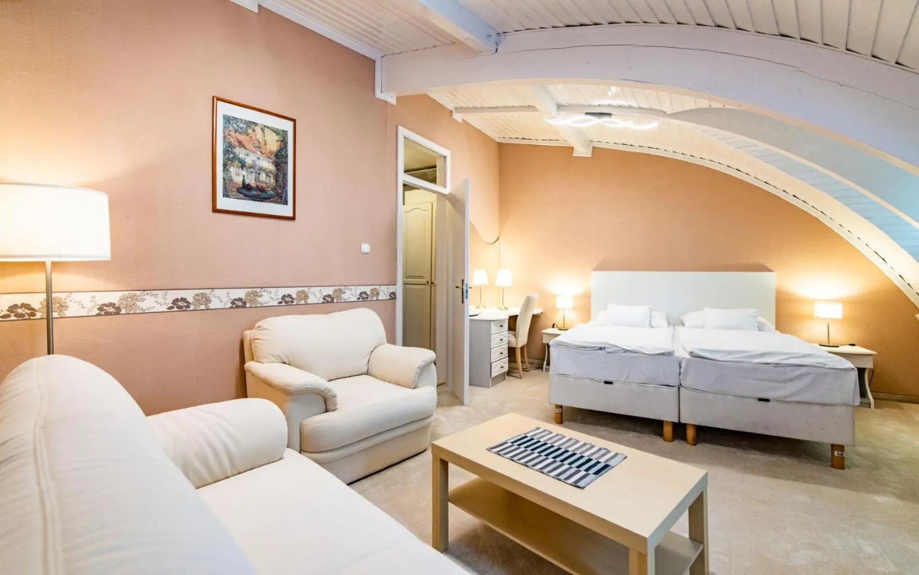 Photo of the whole room, Bed in Hotel Jogar