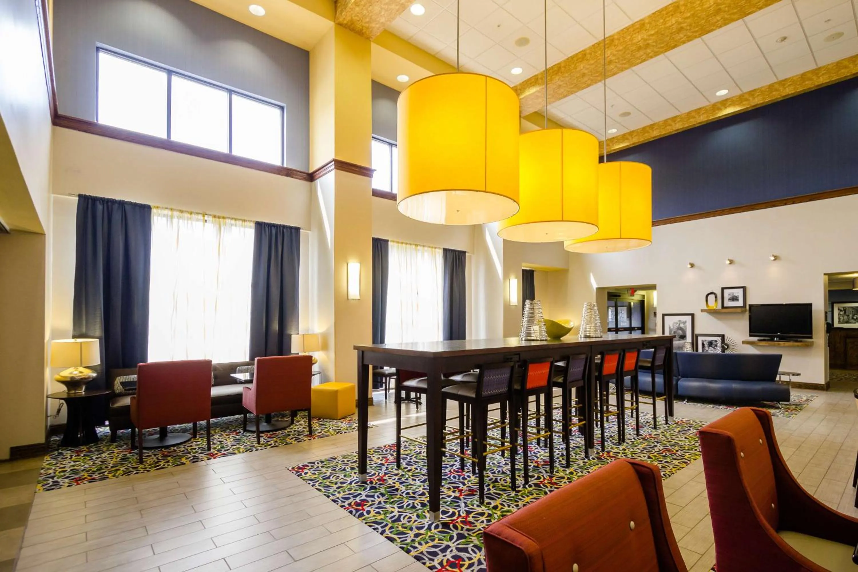 Dining area in Hampton Inn & Suites Natchez