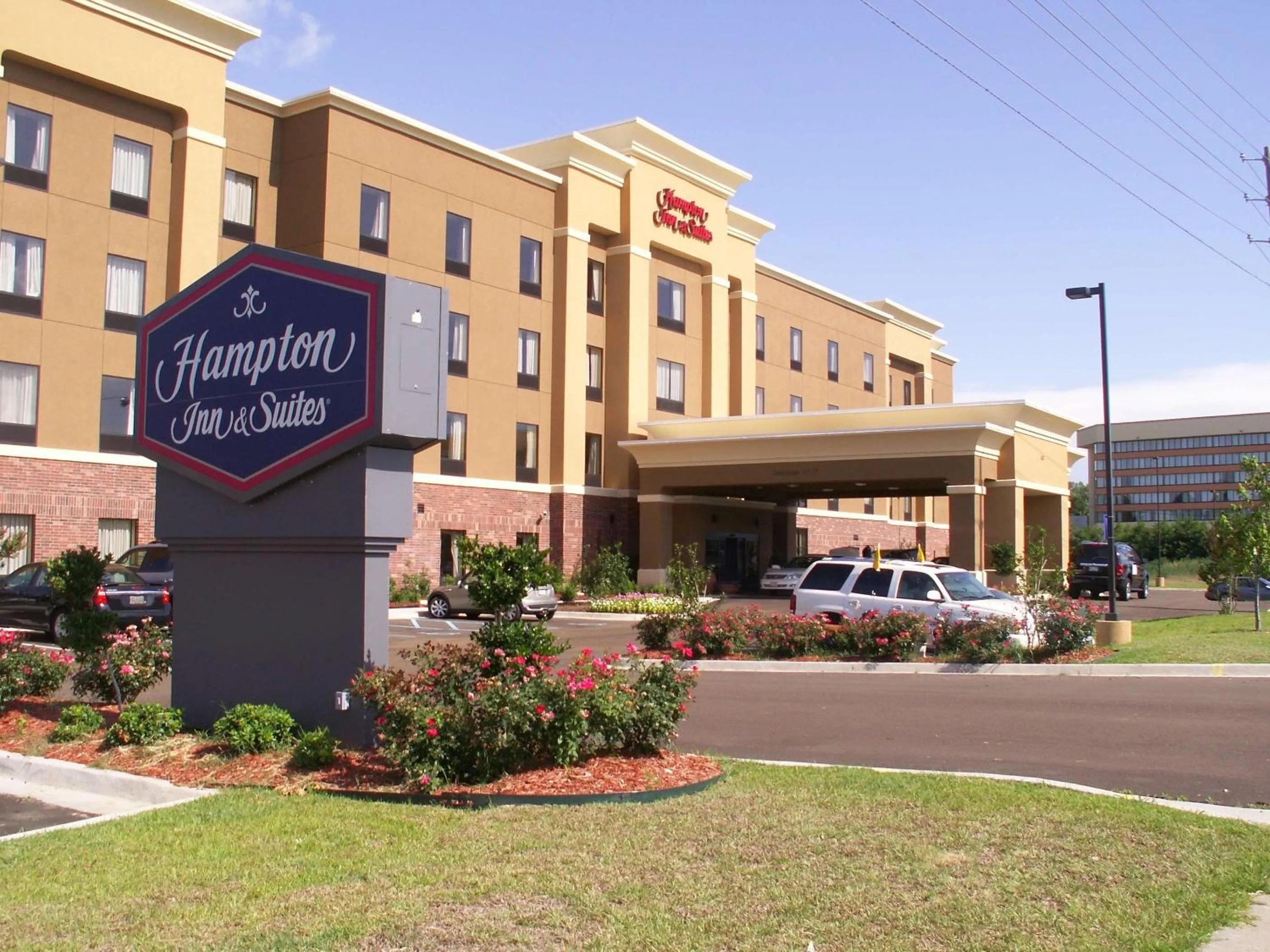 Property building in Hampton Inn & Suites Natchez