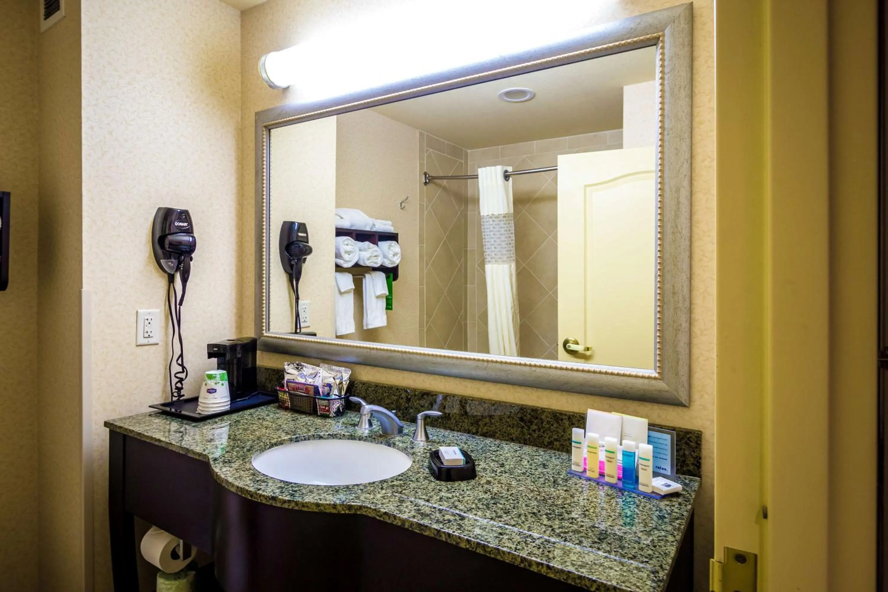 Bathroom in Hampton Inn & Suites Natchez