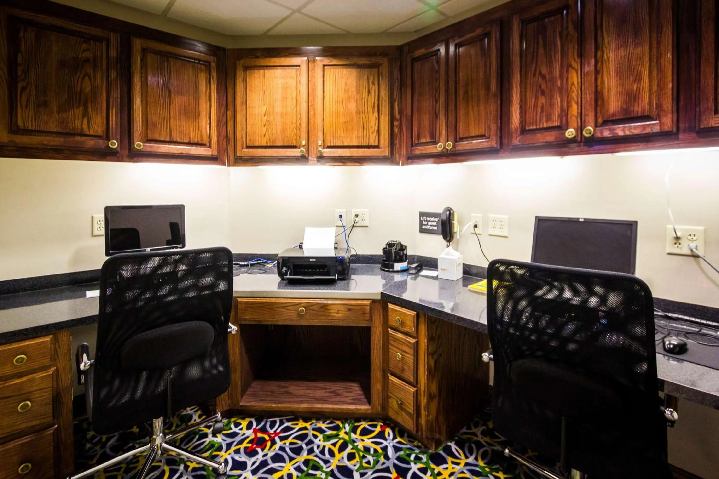 Business facilities in Hampton Inn & Suites Natchez