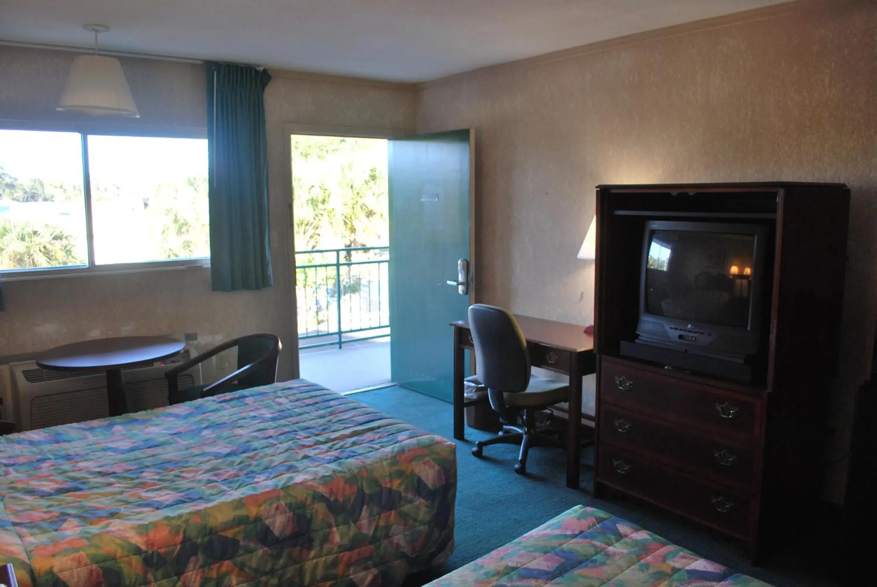 Standard Double Room in Best Motel Lakeland Standard Double Room in Best Motel Lakeland