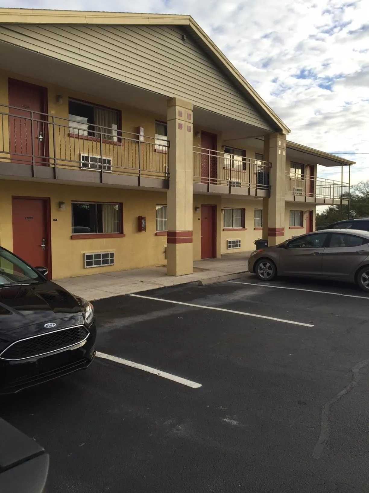 Street view in Best Motel Lakeland