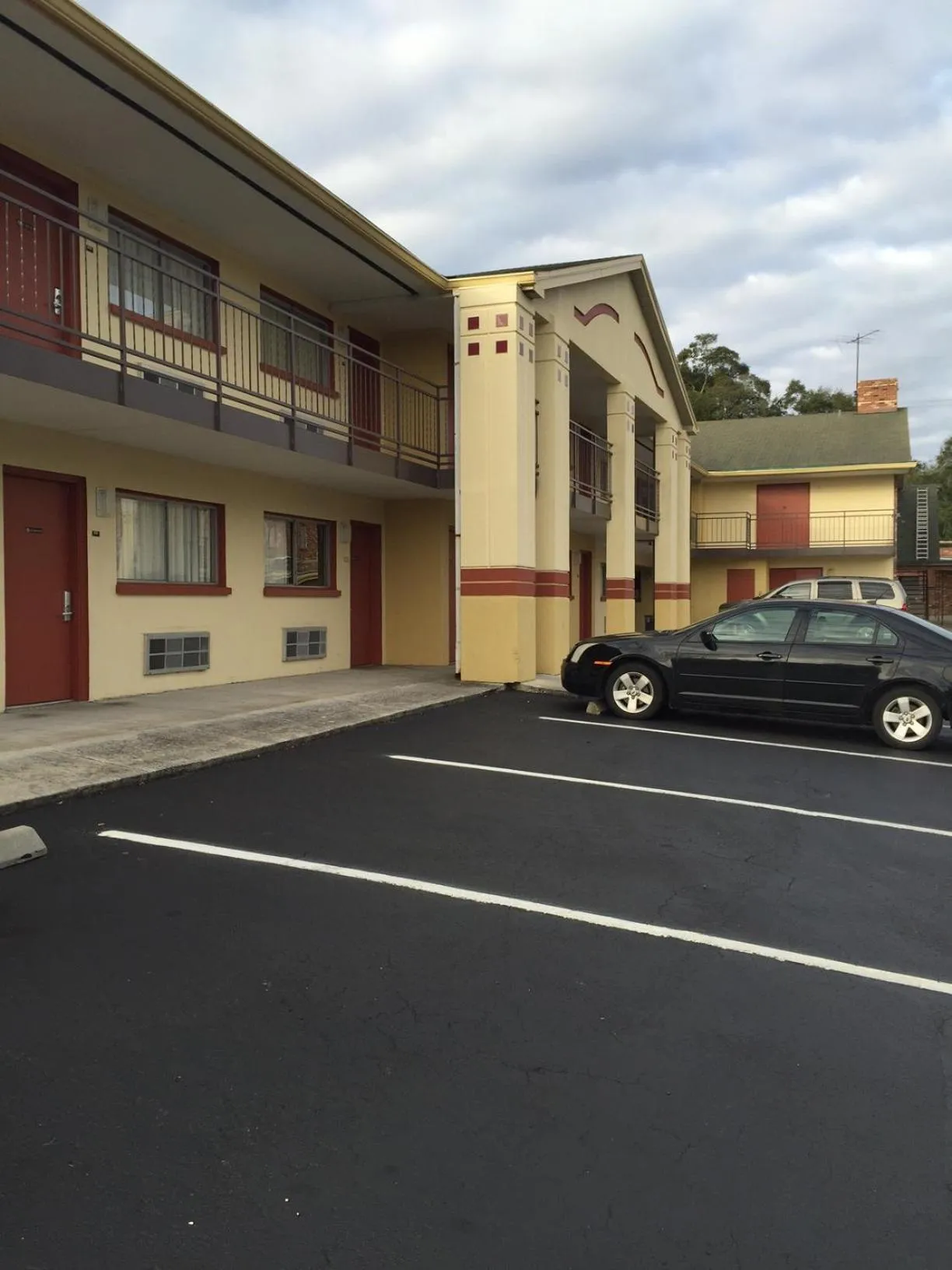 Property building in Best Motel Lakeland