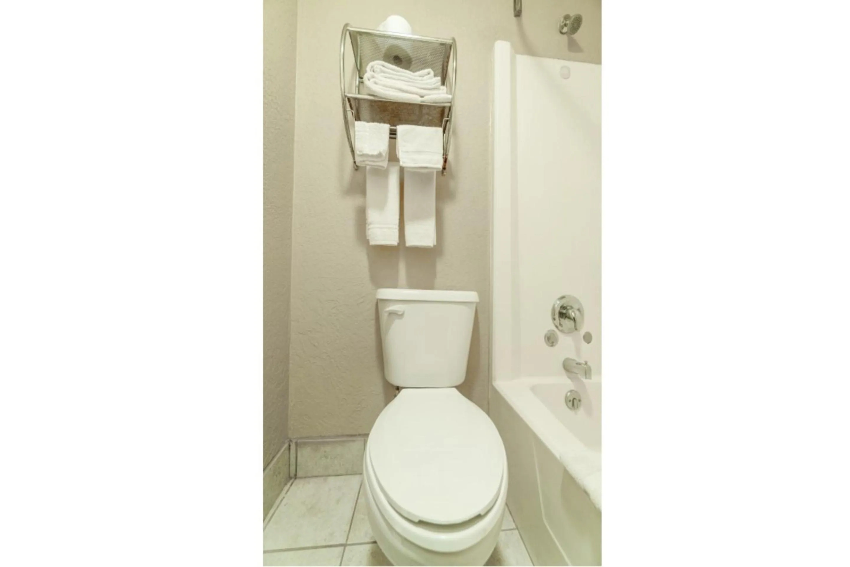 Bathroom in Stamford Inn By OYO