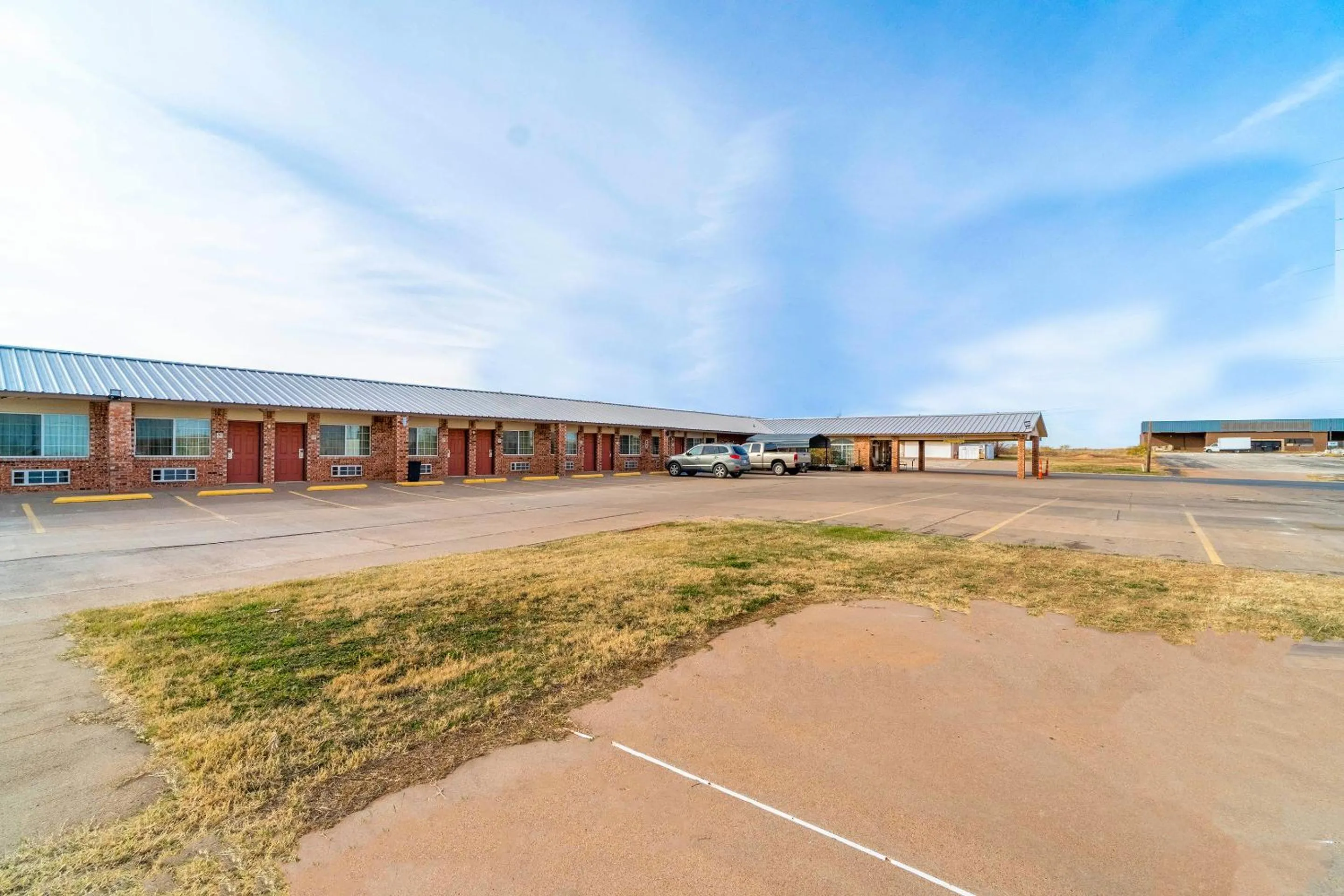 Parking in Stamford Inn By OYO