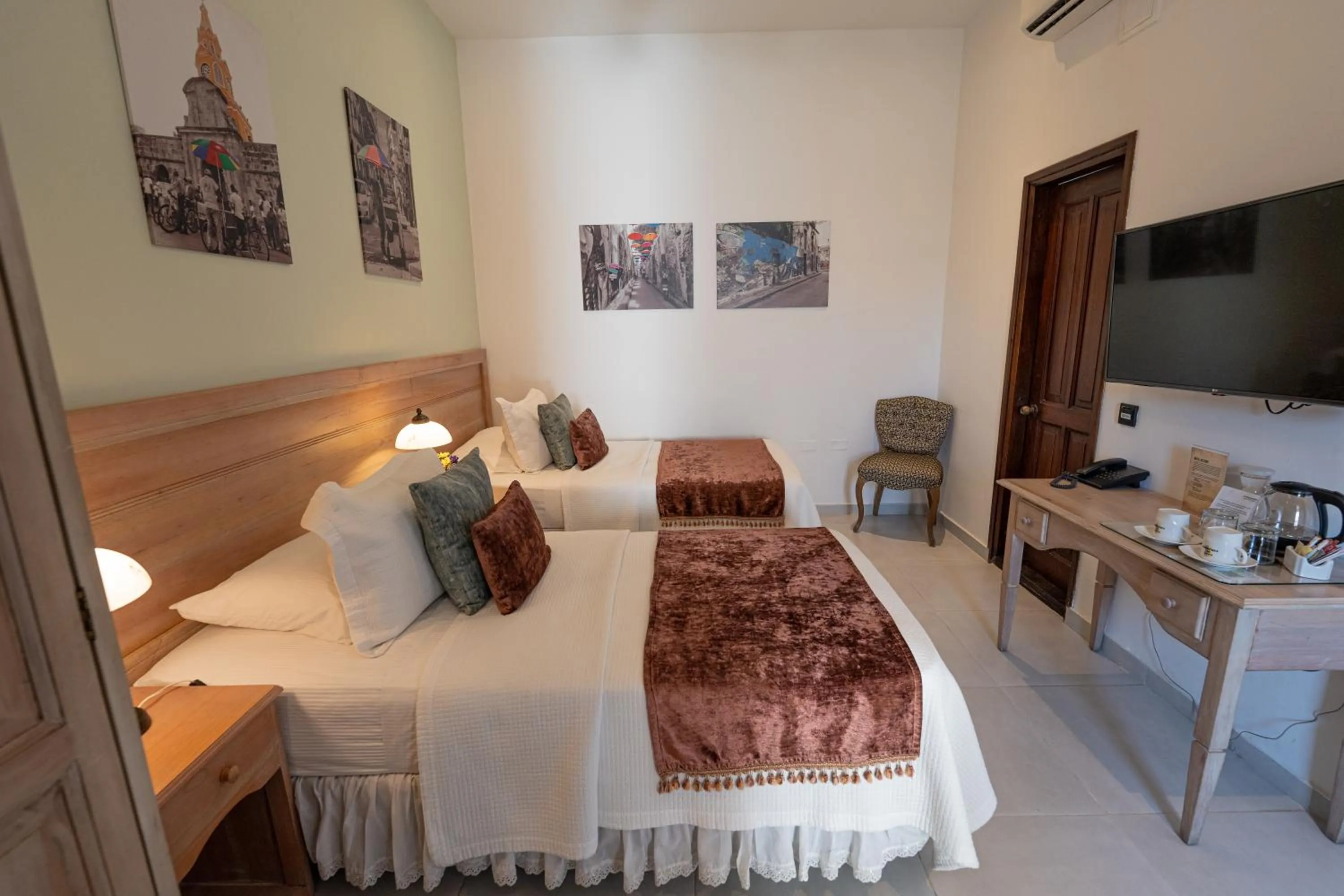 furniture, Bed in Hotel Casa La Fe