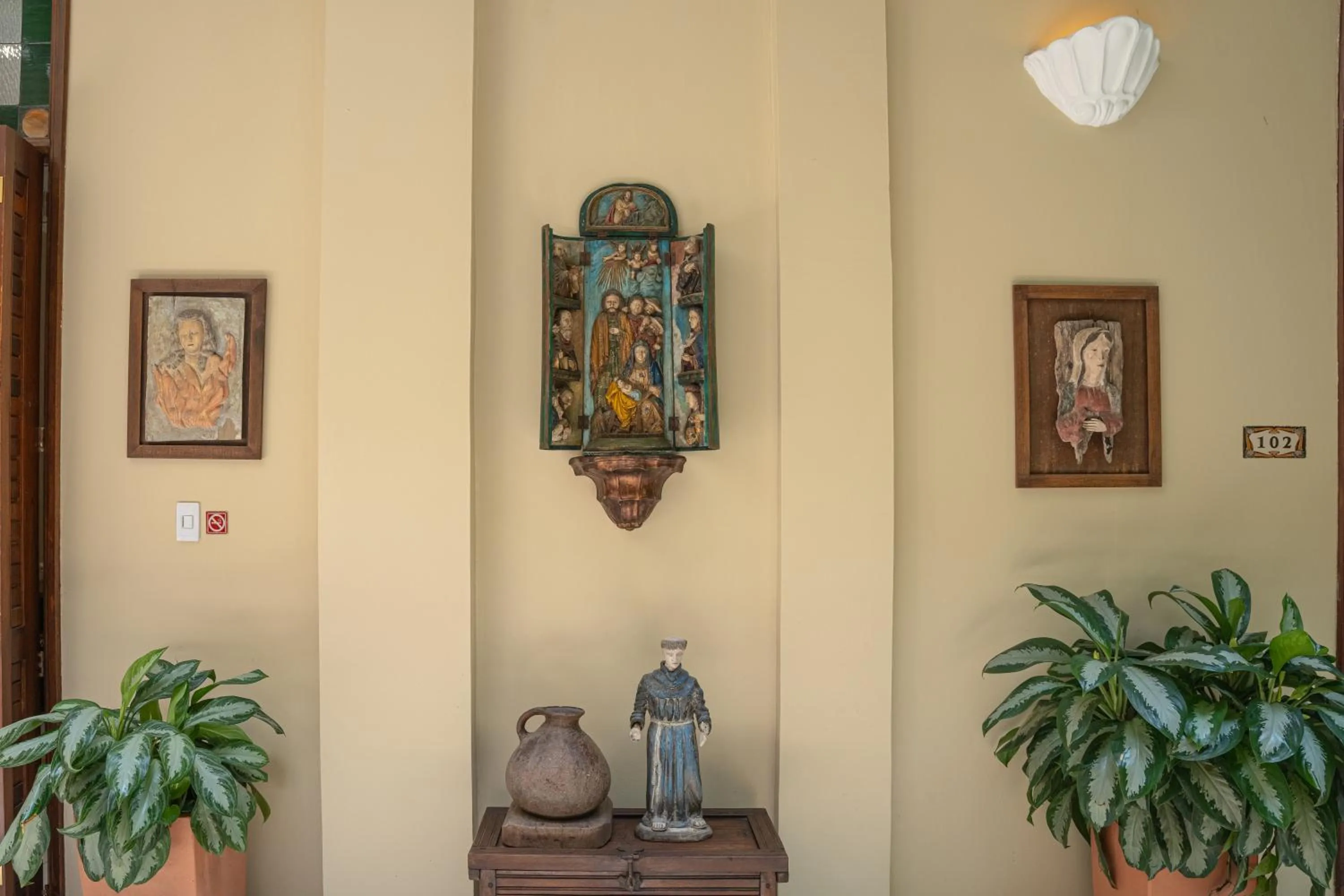 Property building in Hotel Casa La Fe