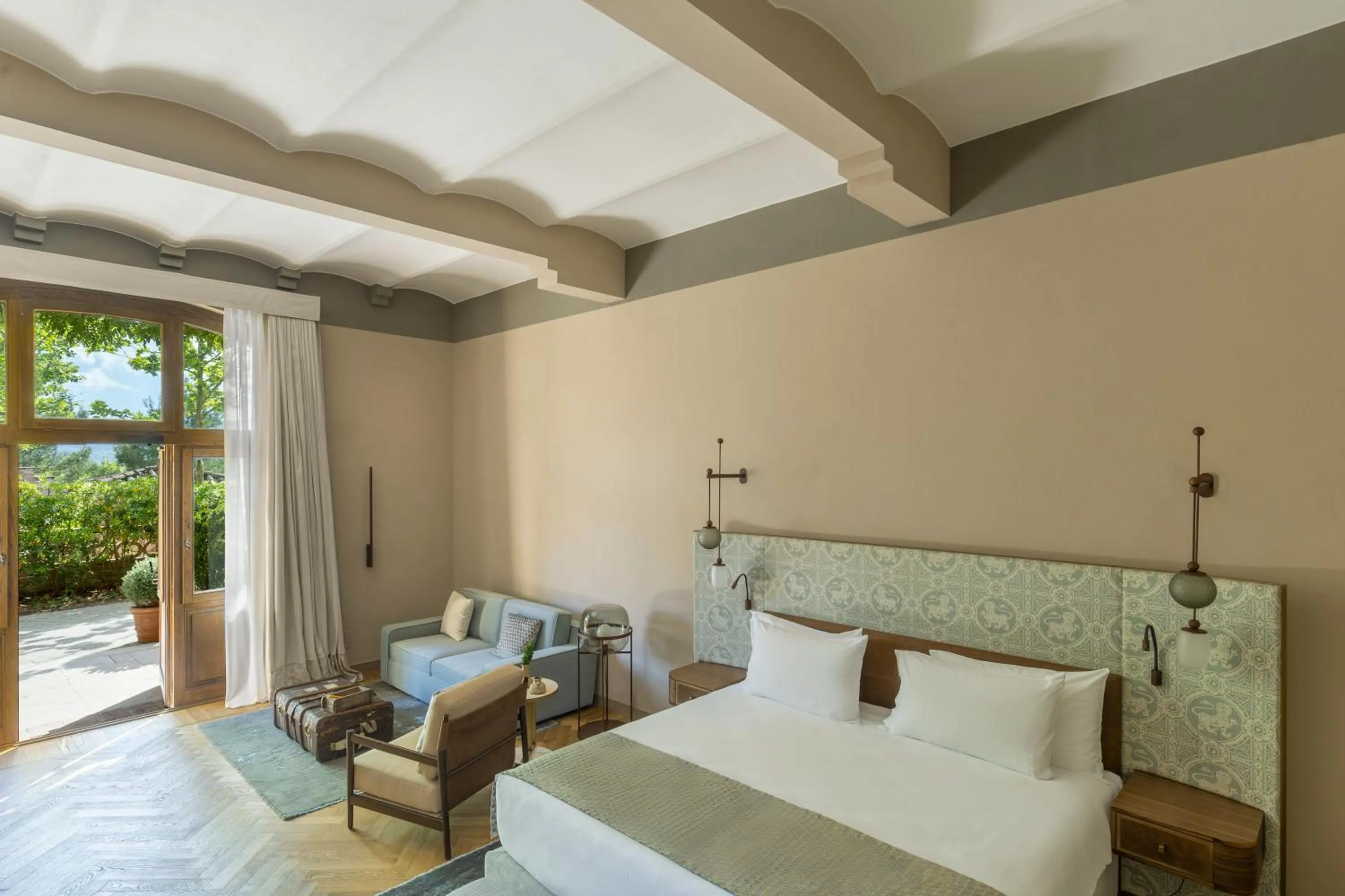 Facility for disabled guests, Bed in Borgo Dei Conti Resort Relais & Chateaux