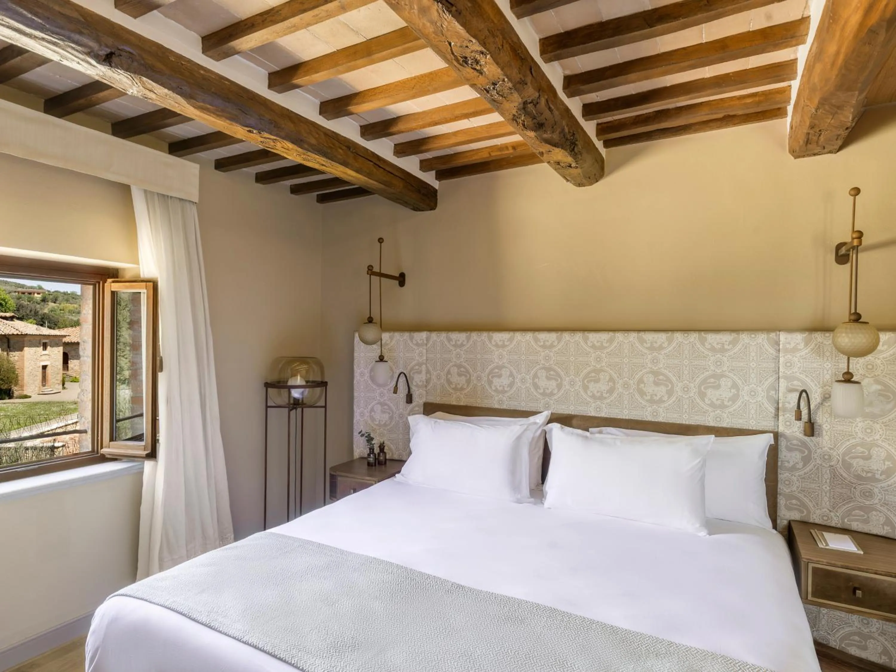 Bedroom, Bed in Borgo Dei Conti Resort Relais & Chateaux