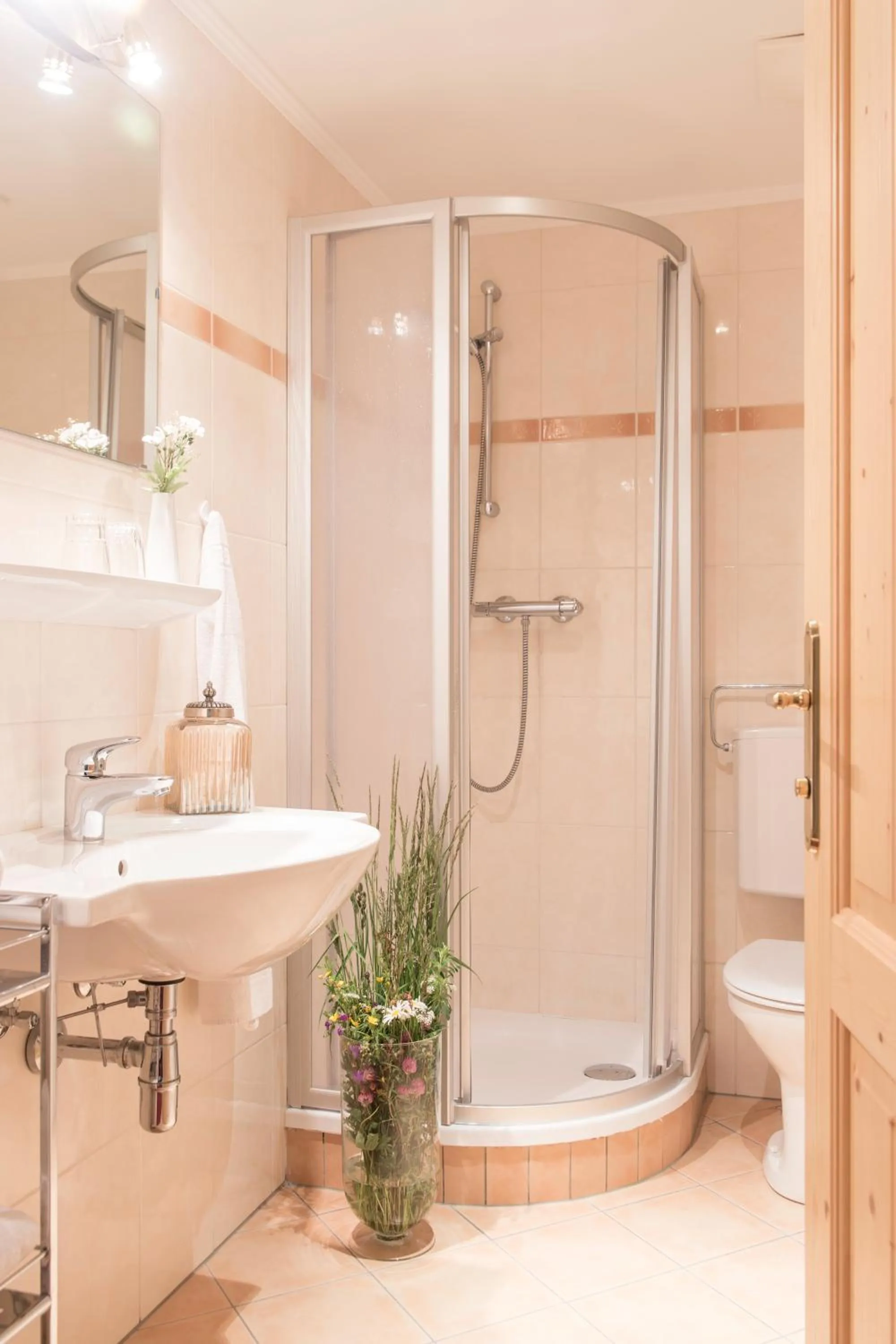 Bathroom in Gasthof Andrelwirt Rauris