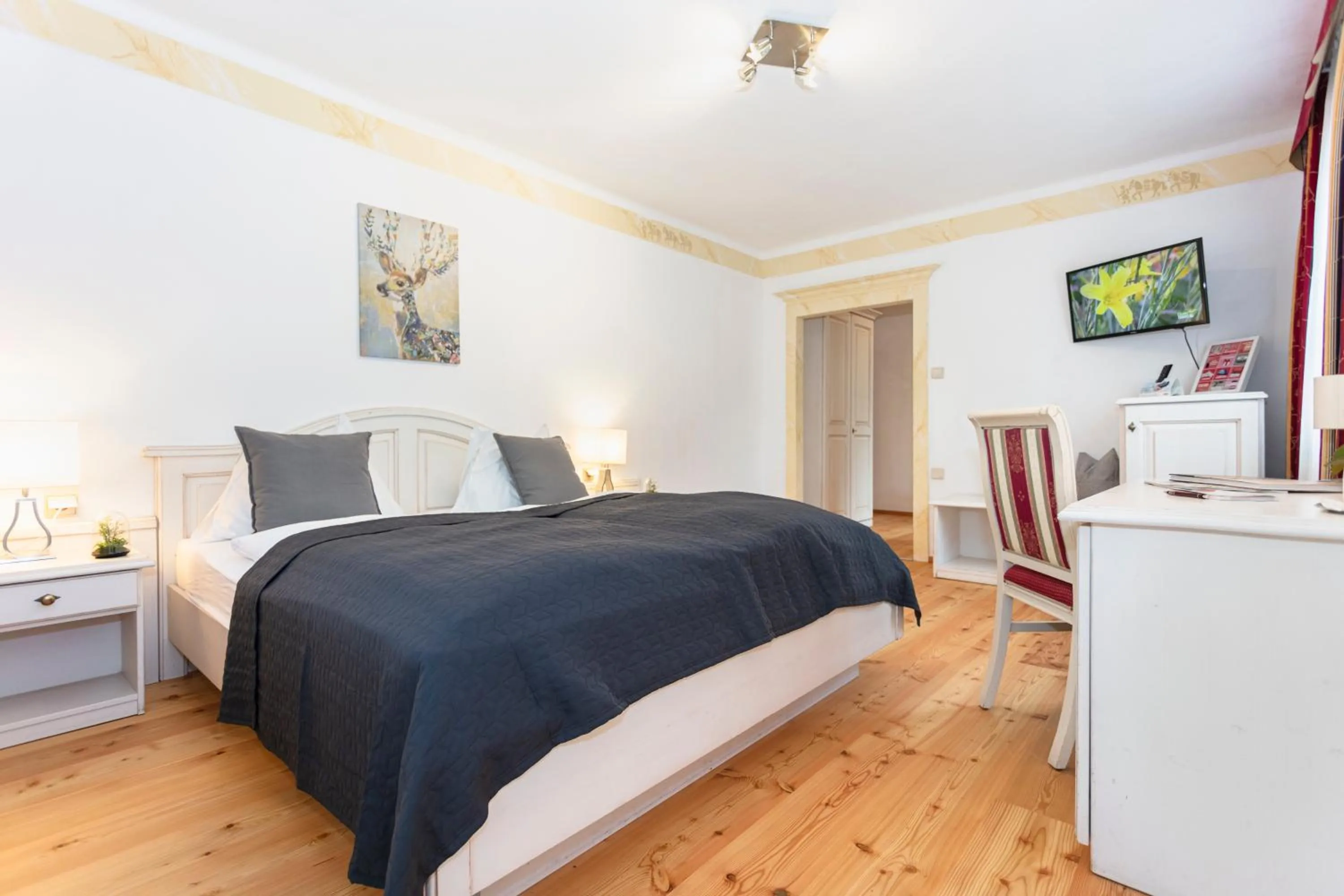 TV and multimedia, Bed in Gasthof Andrelwirt Rauris