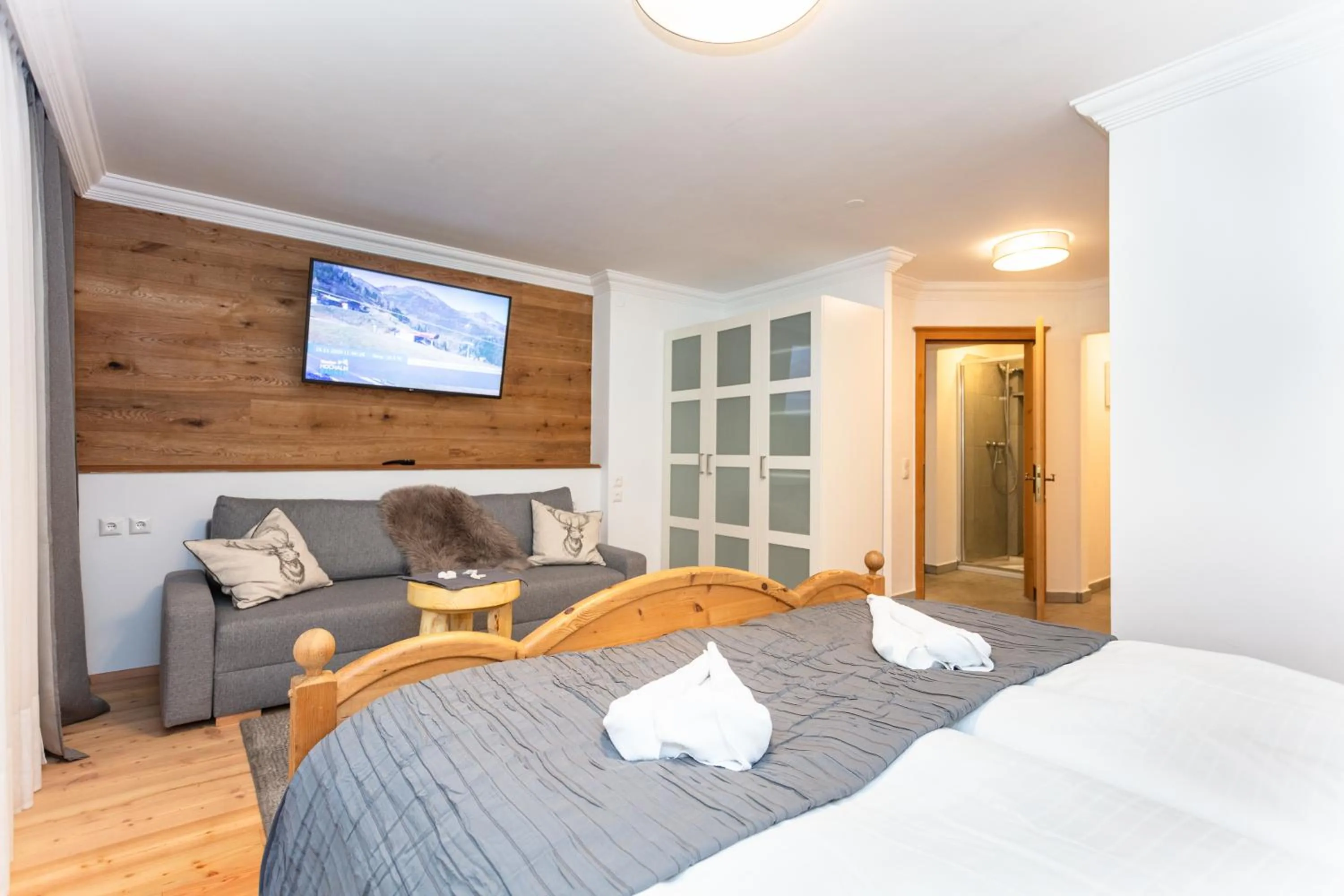 TV and multimedia, Bed in Gasthof Andrelwirt Rauris