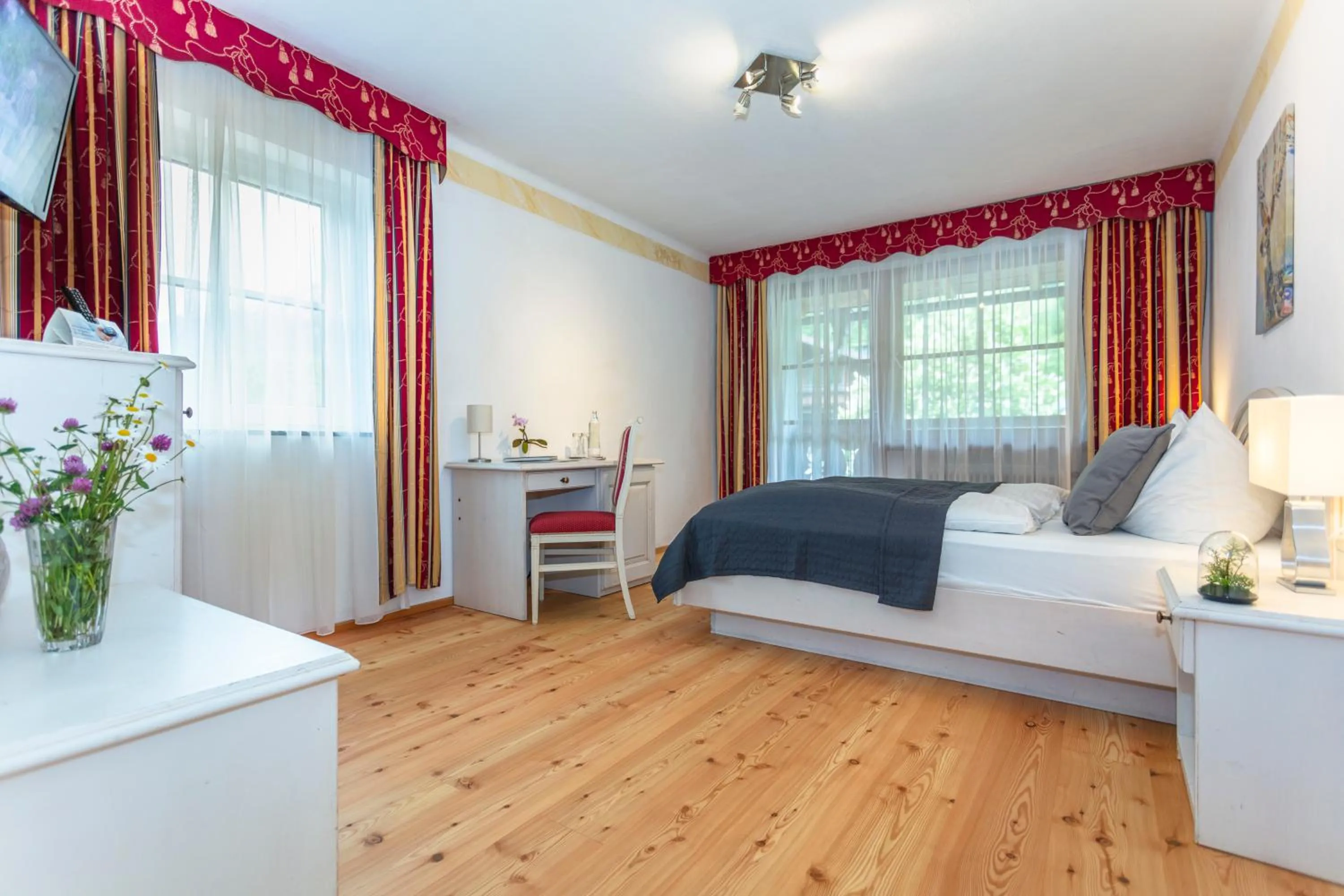 Bed in Gasthof Andrelwirt Rauris