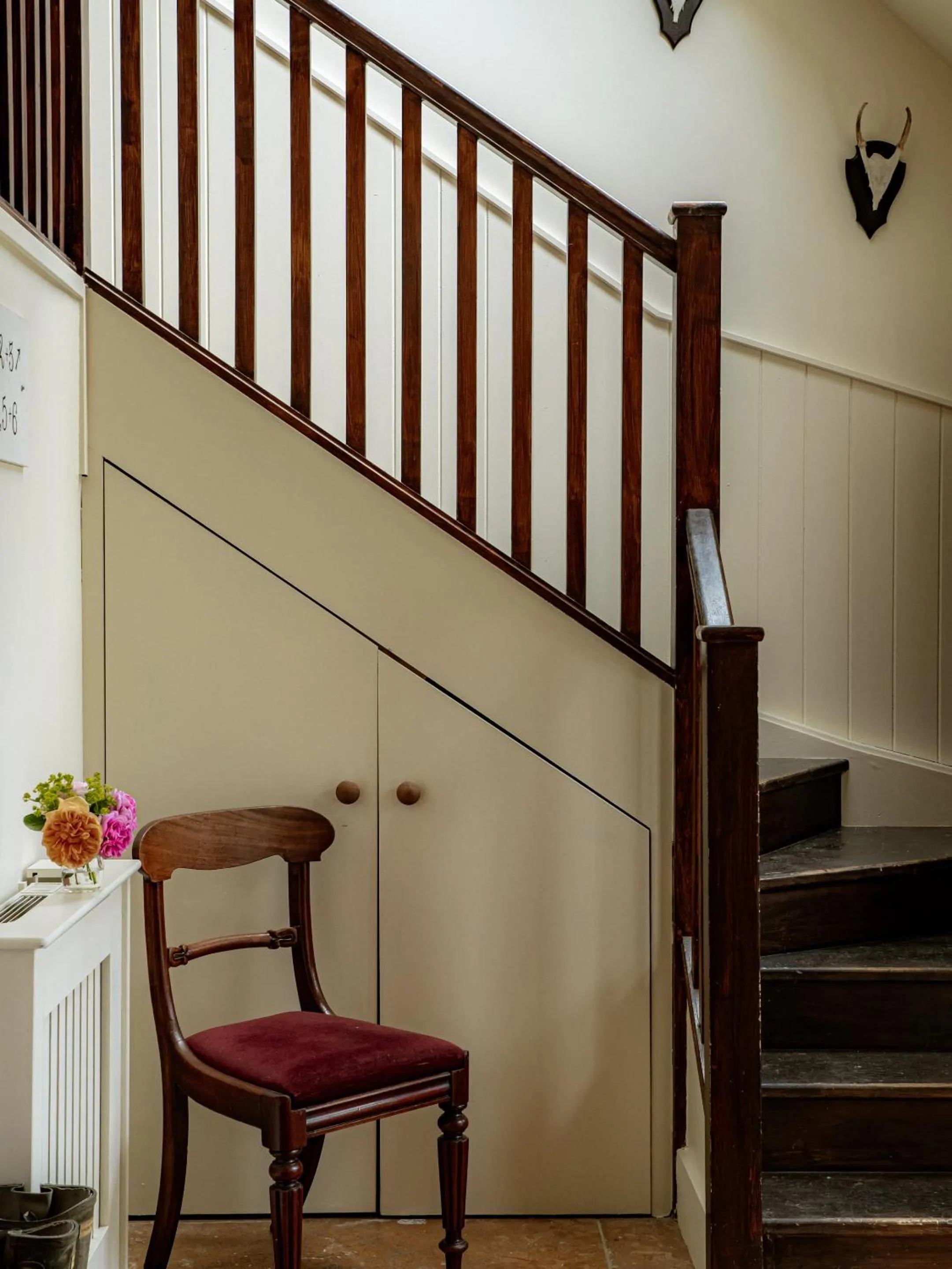 Bedroom in The Bell Inn