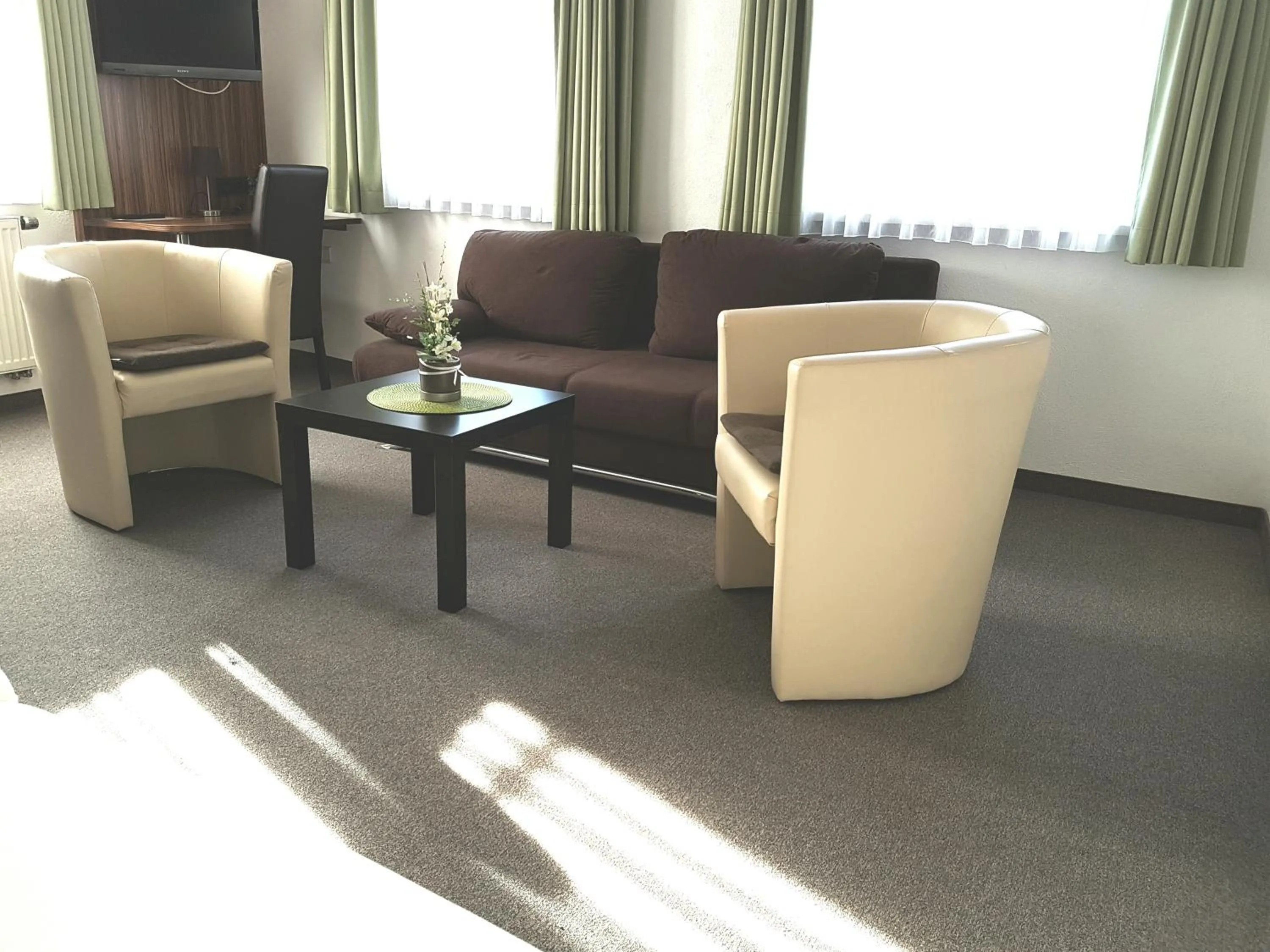 Photo of the whole room in Hotel Garni Goldene Traube