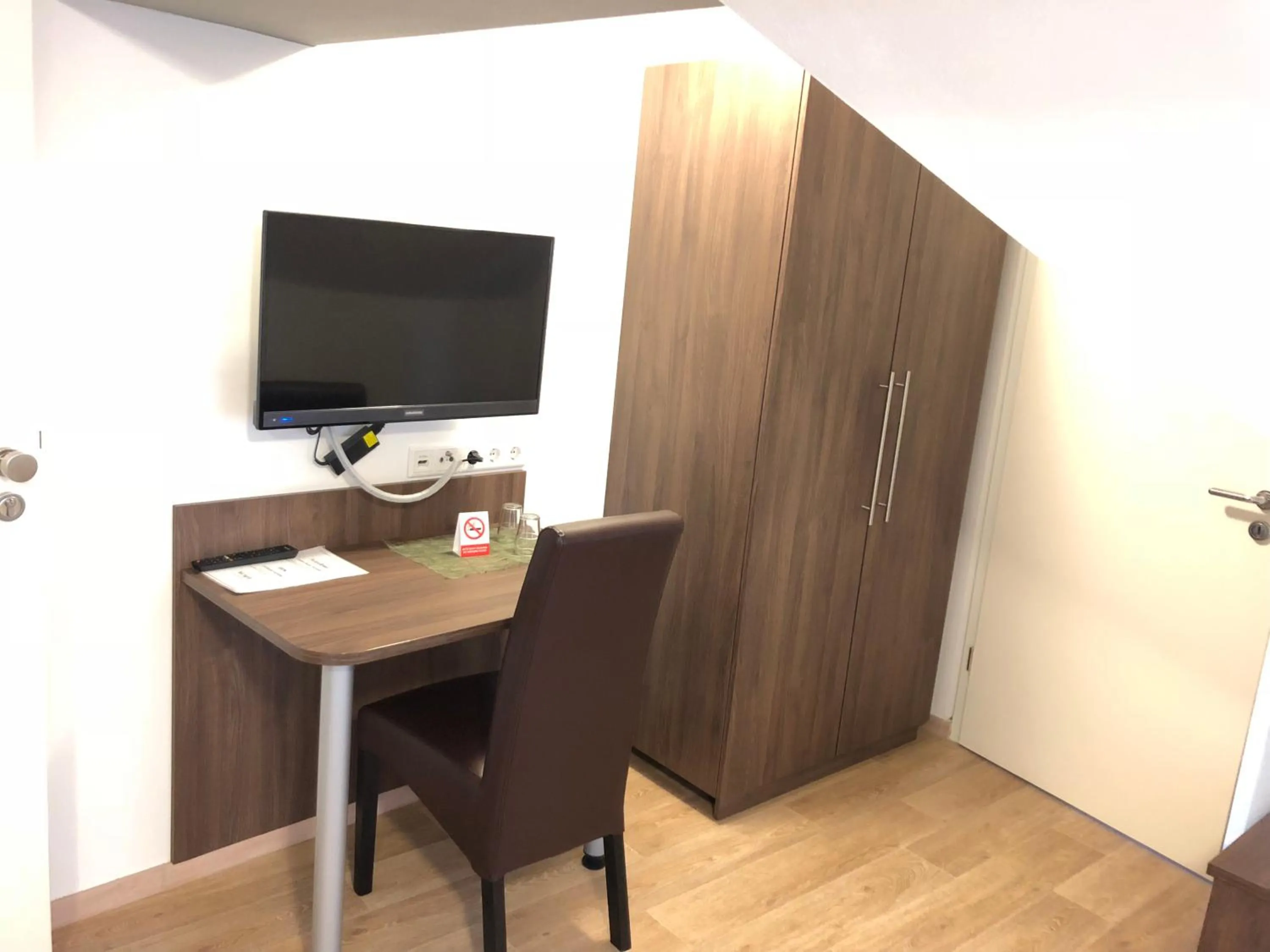 Photo of the whole room in Hotel Garni Goldene Traube