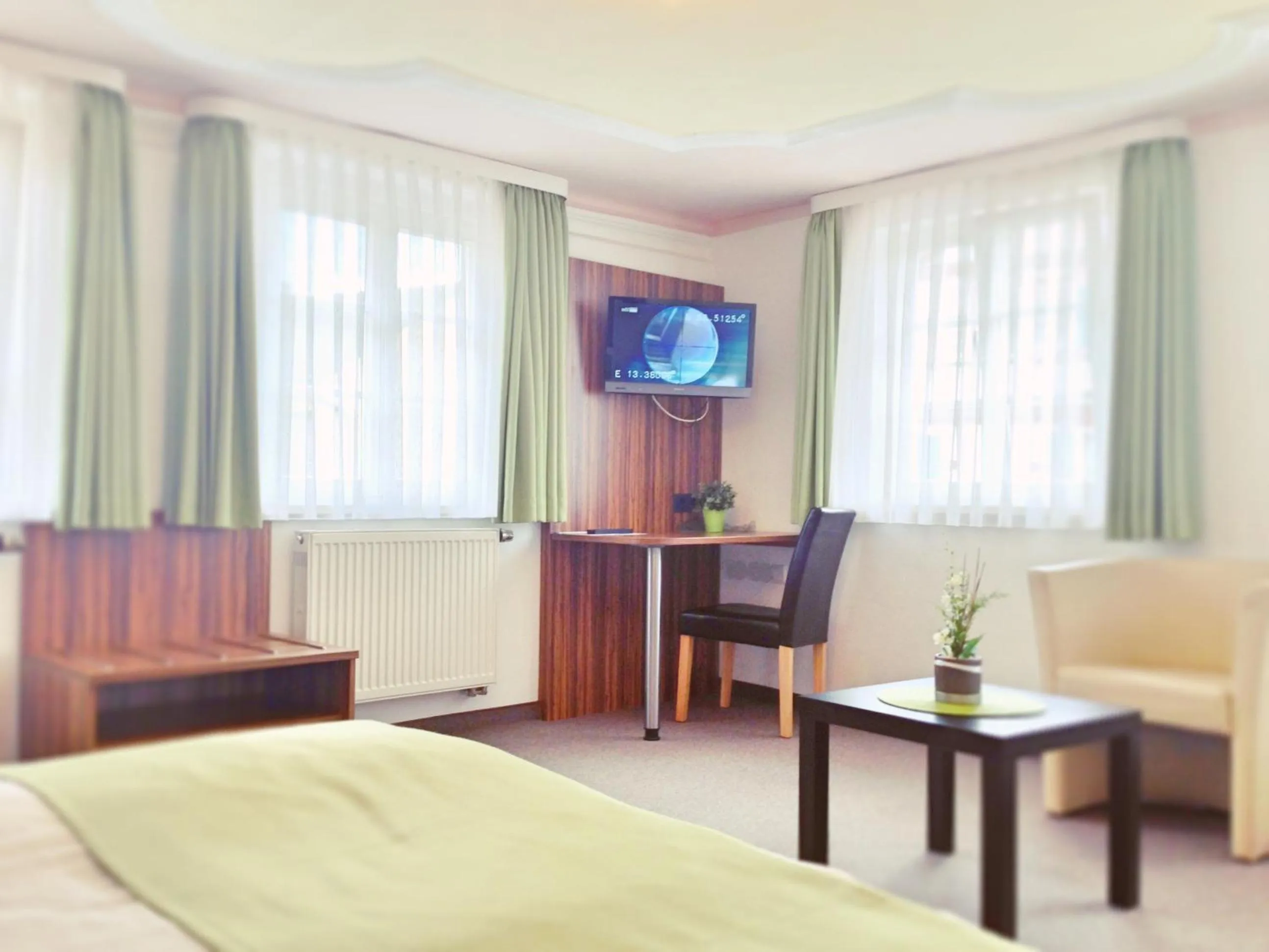 Decorative detail, Bed in Hotel Garni Goldene Traube