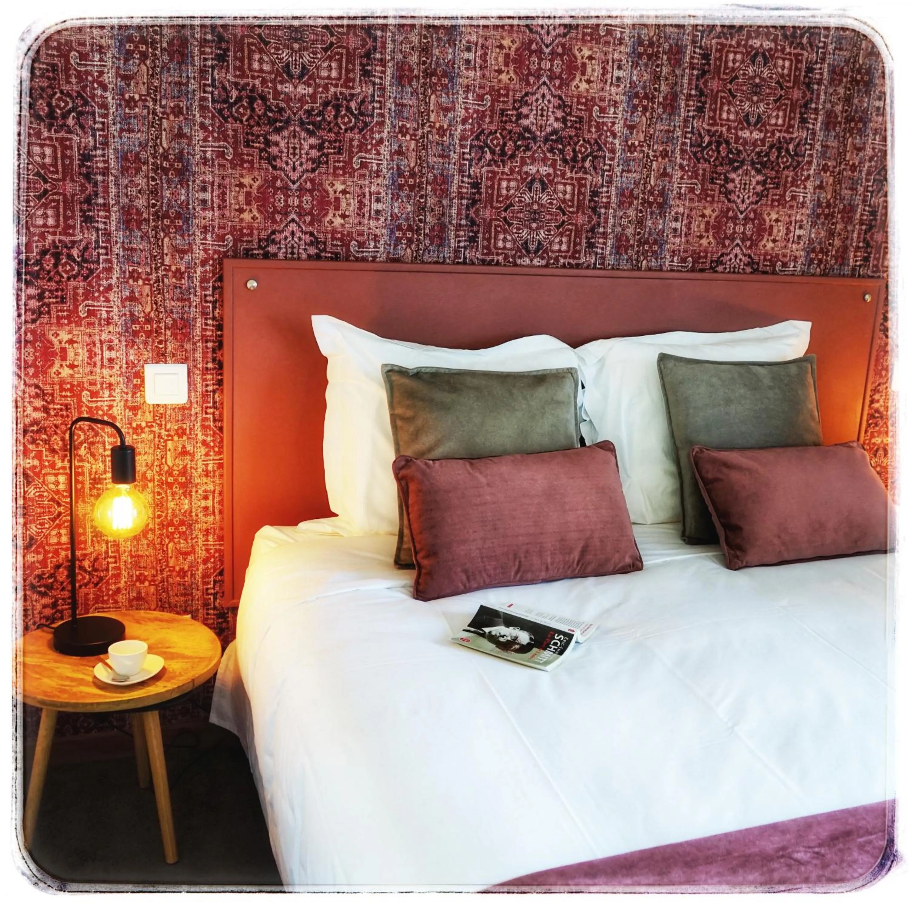 Bedroom, Bed in L'Instant Sévigné