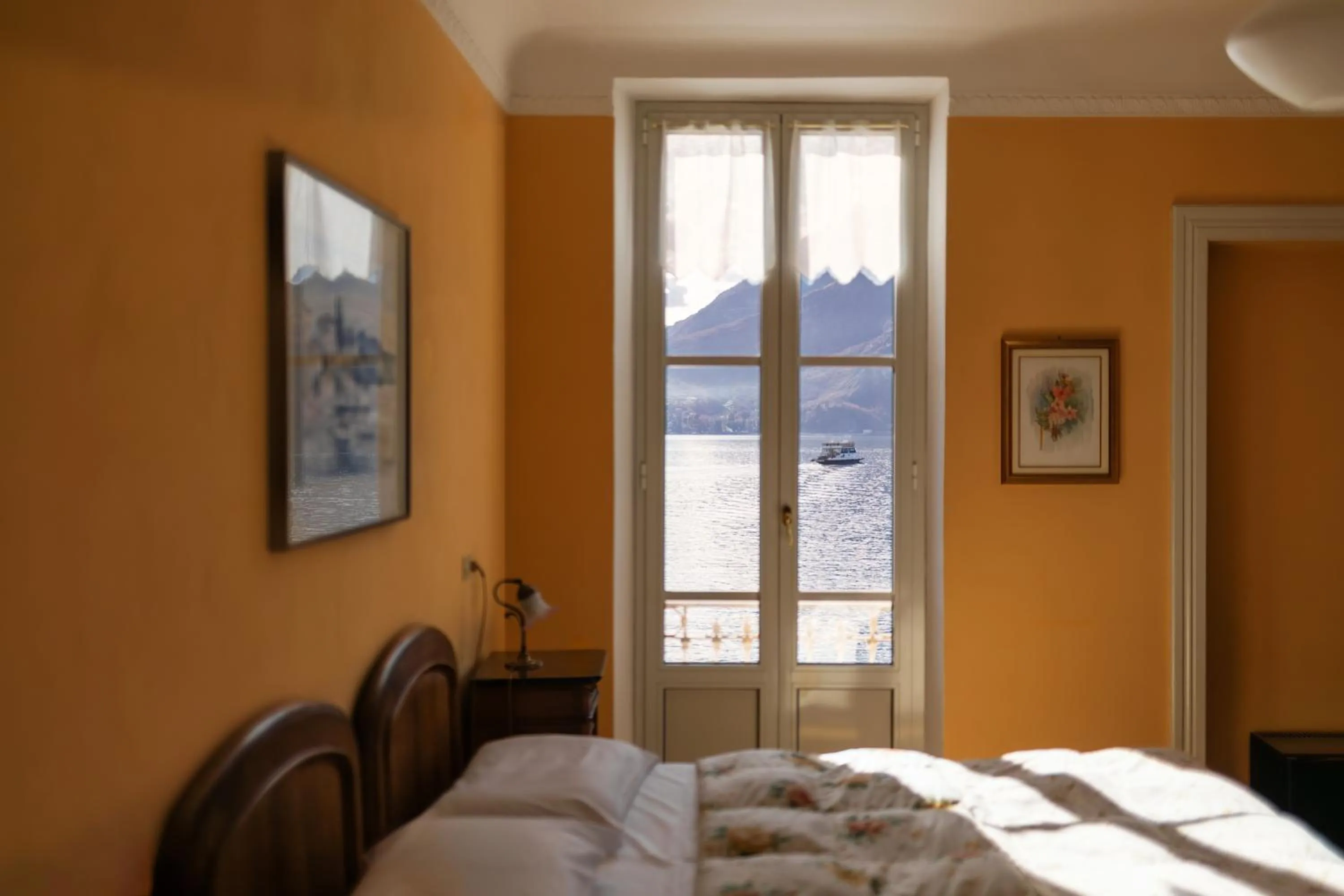 View (from property/room), Bed in Hotel Olivedo