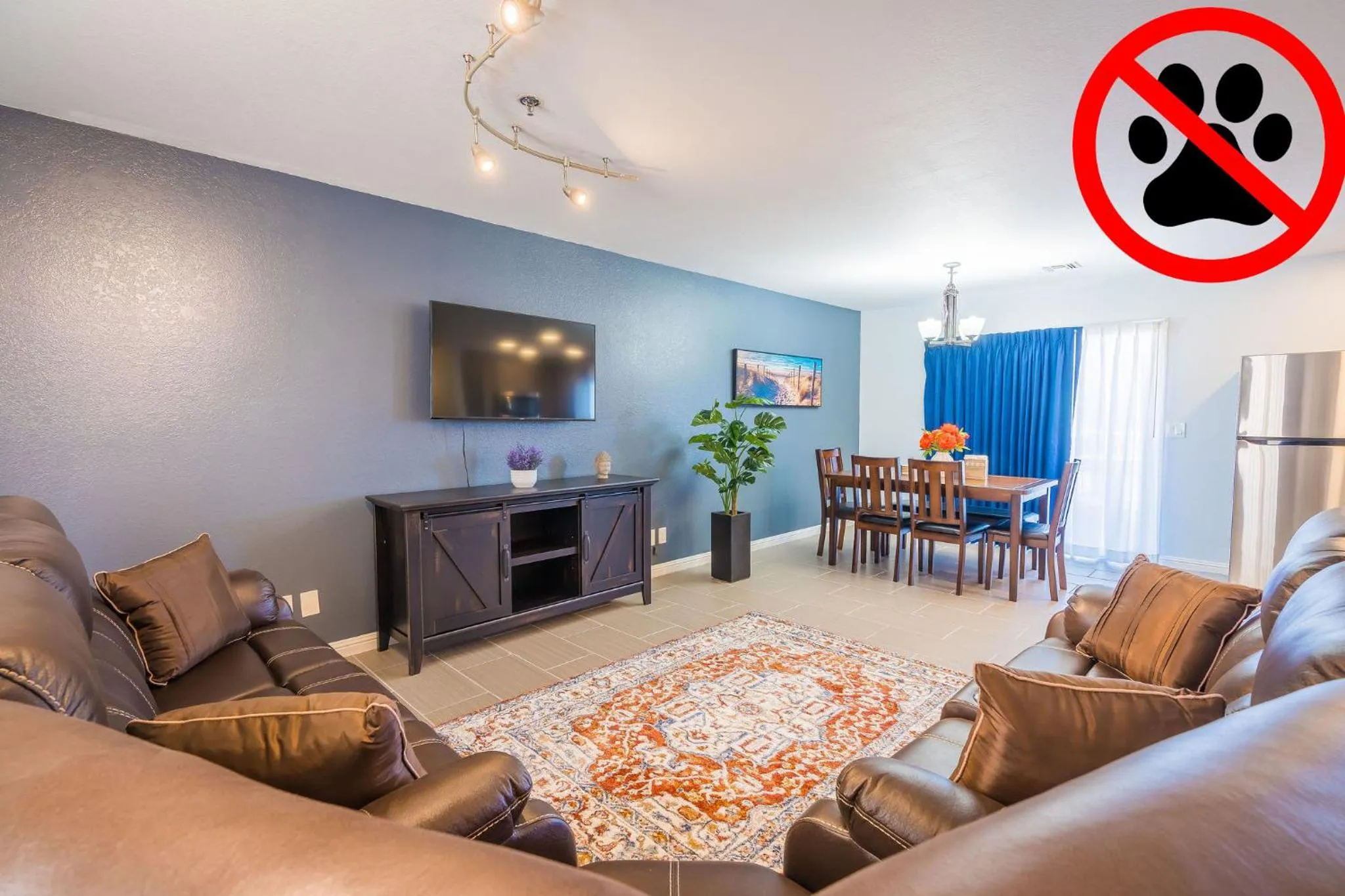 Living room in Rio Del Sol Inn Needles