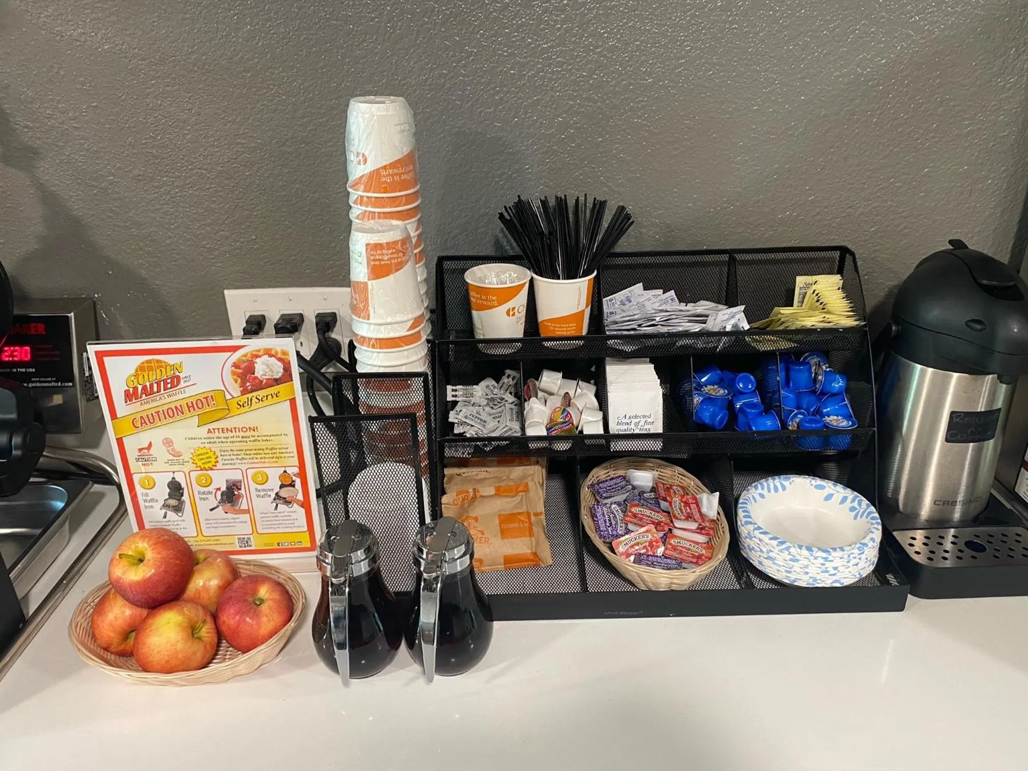 Breakfast in Quality Inn Yuba City-Marysville