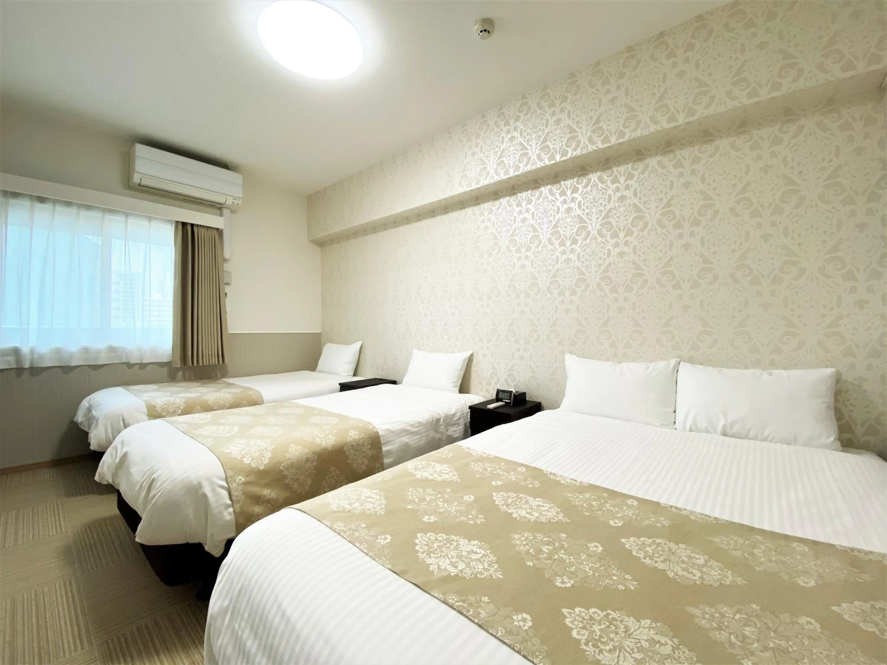 Bed in Randor Hotel Fukuoka