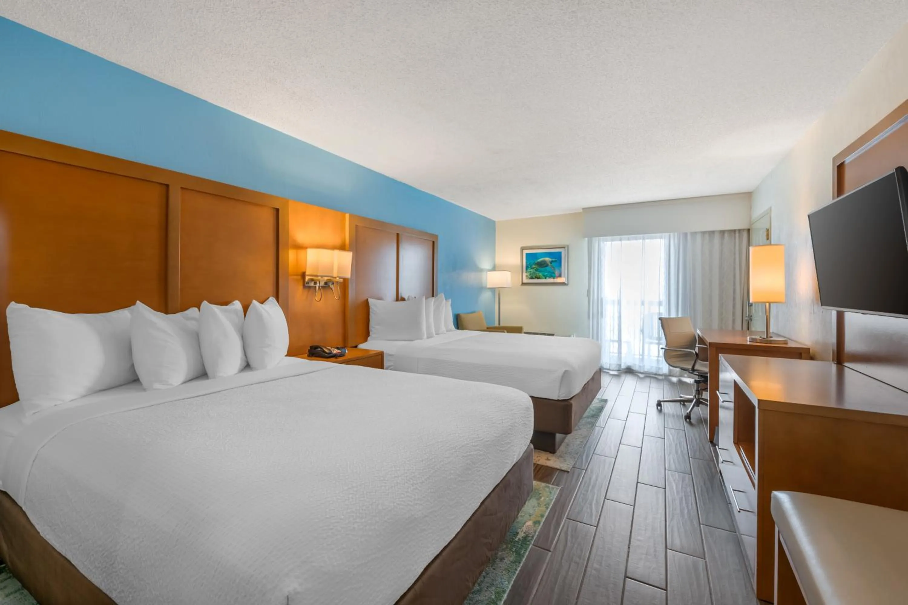 Photo of the whole room, Bed in Tropical Winds Resort Hotel
