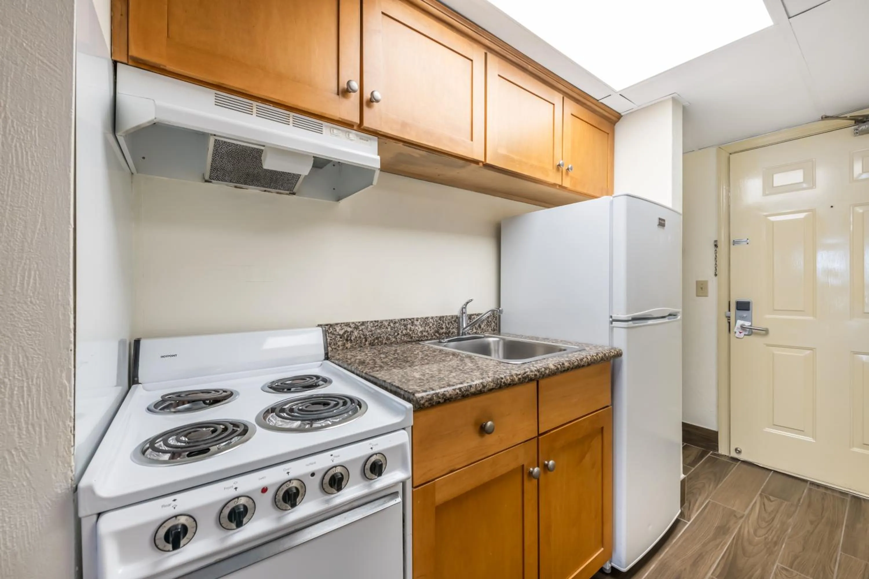 Tropical Winds Resort Hotel