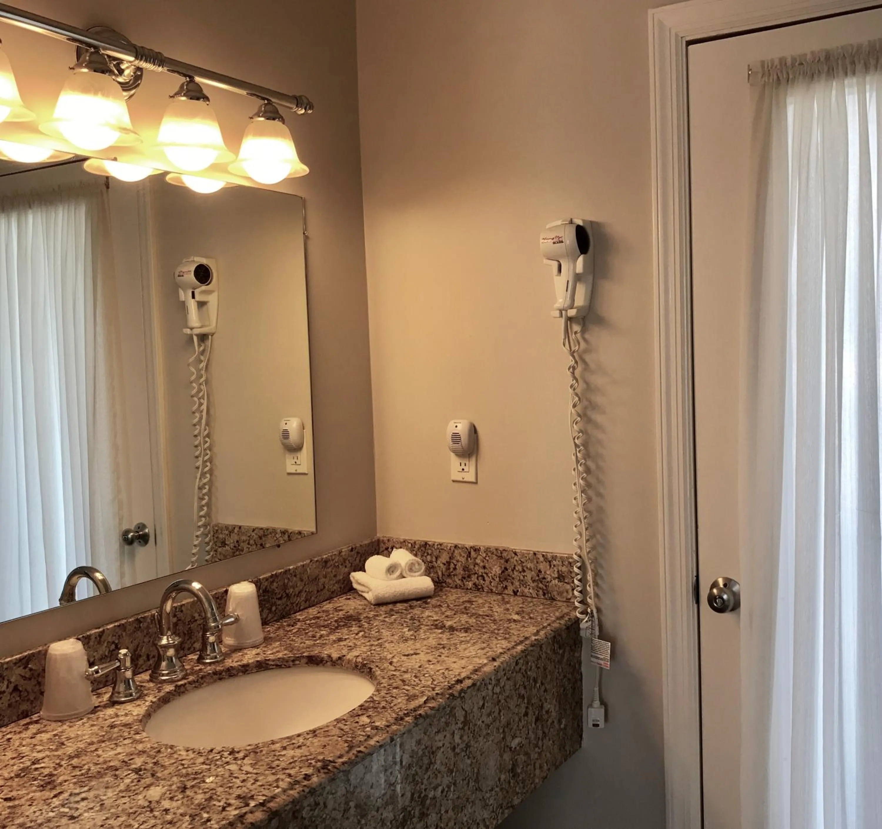 Bathroom in Kenny's Tipperary Inn