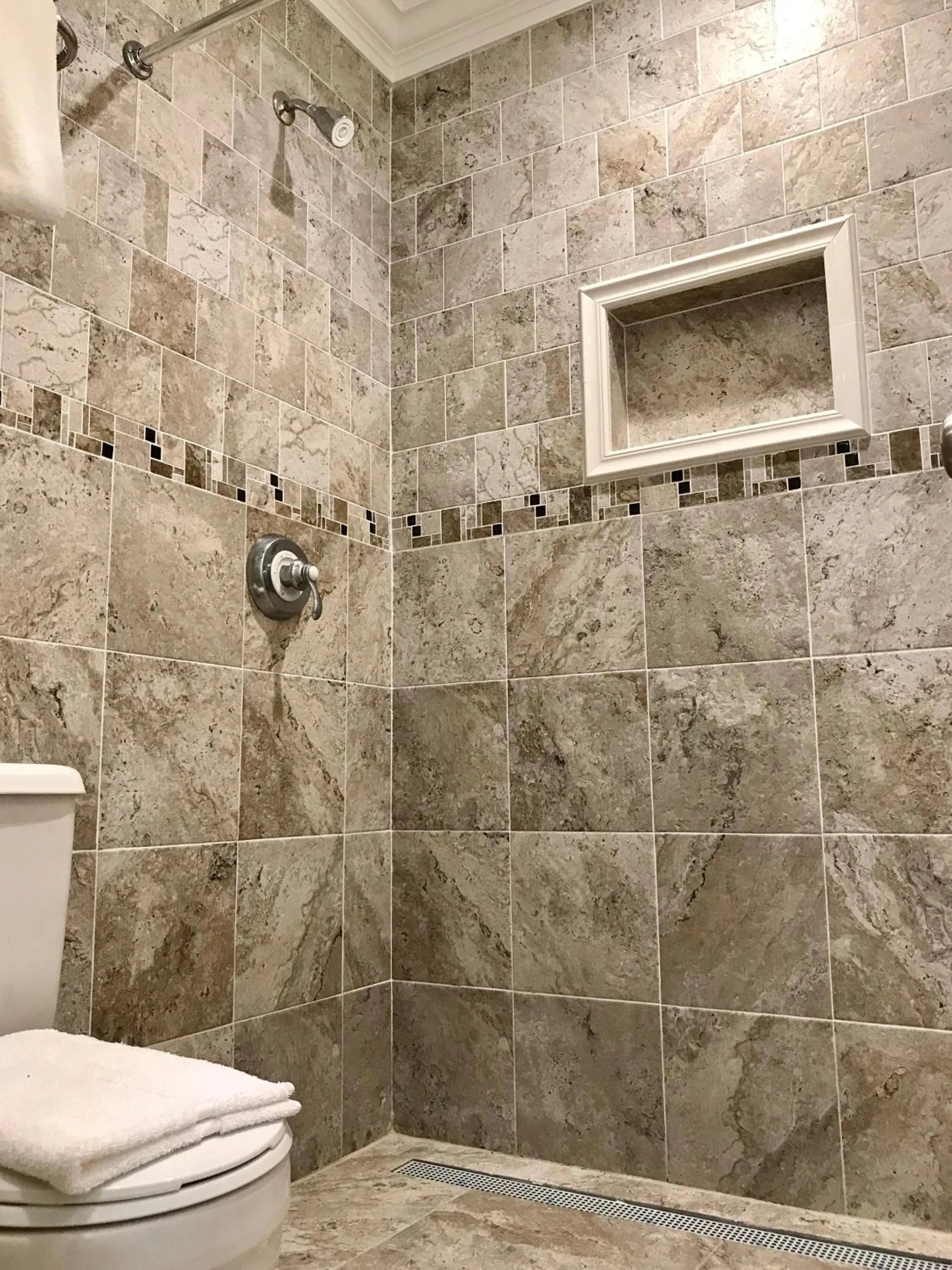 Bathroom in Kenny's Tipperary Inn