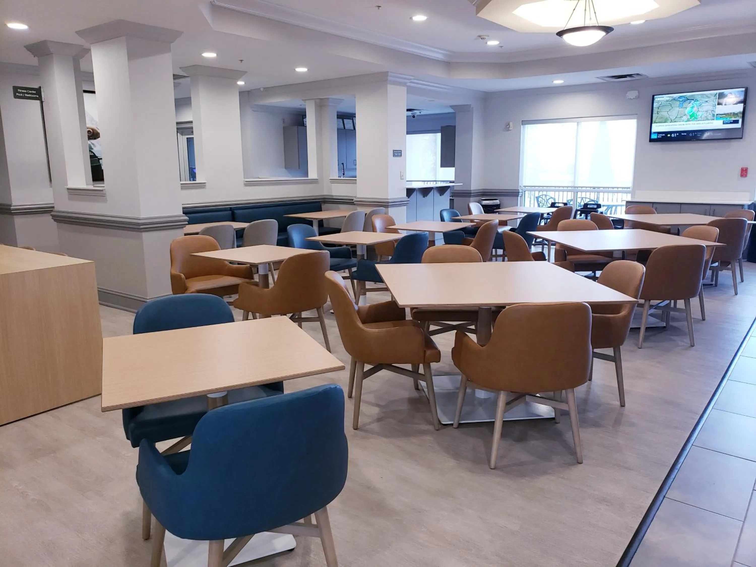 Restaurant/places to eat in Comfort Suites Valdosta Mall Area