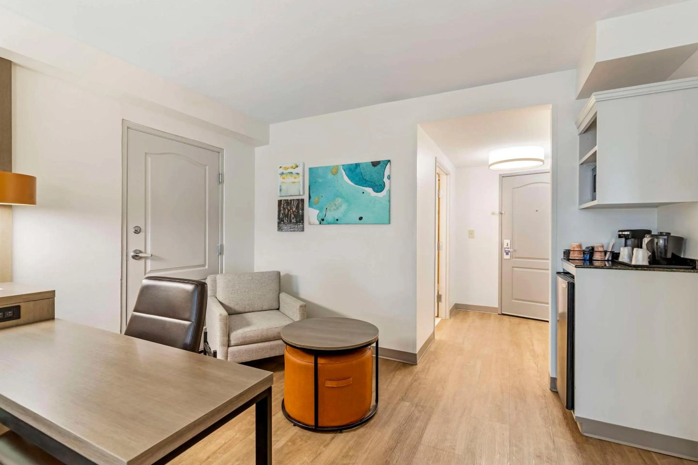 Bedroom in Comfort Suites Valdosta Mall Area