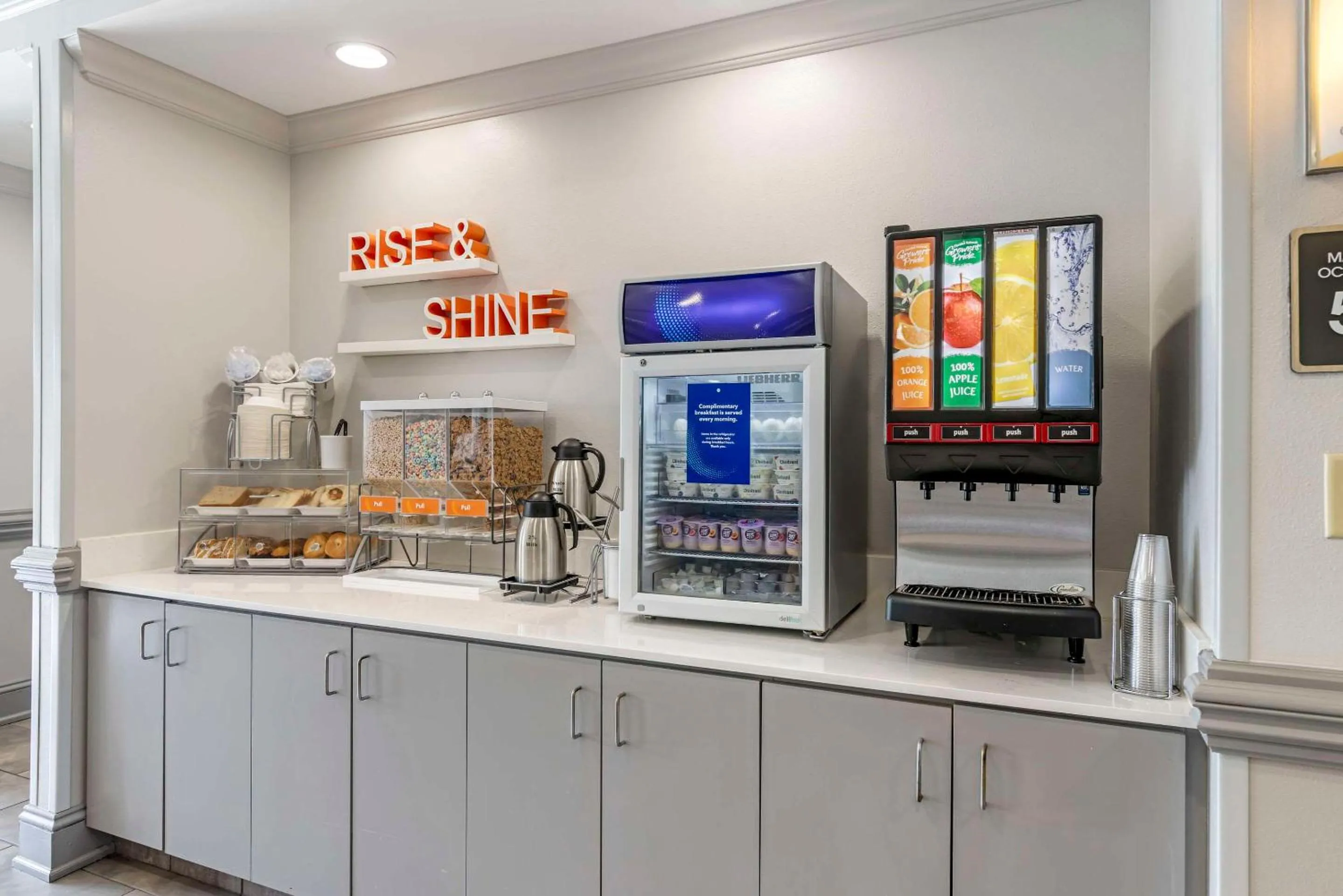 Breakfast in Comfort Suites Valdosta Mall Area