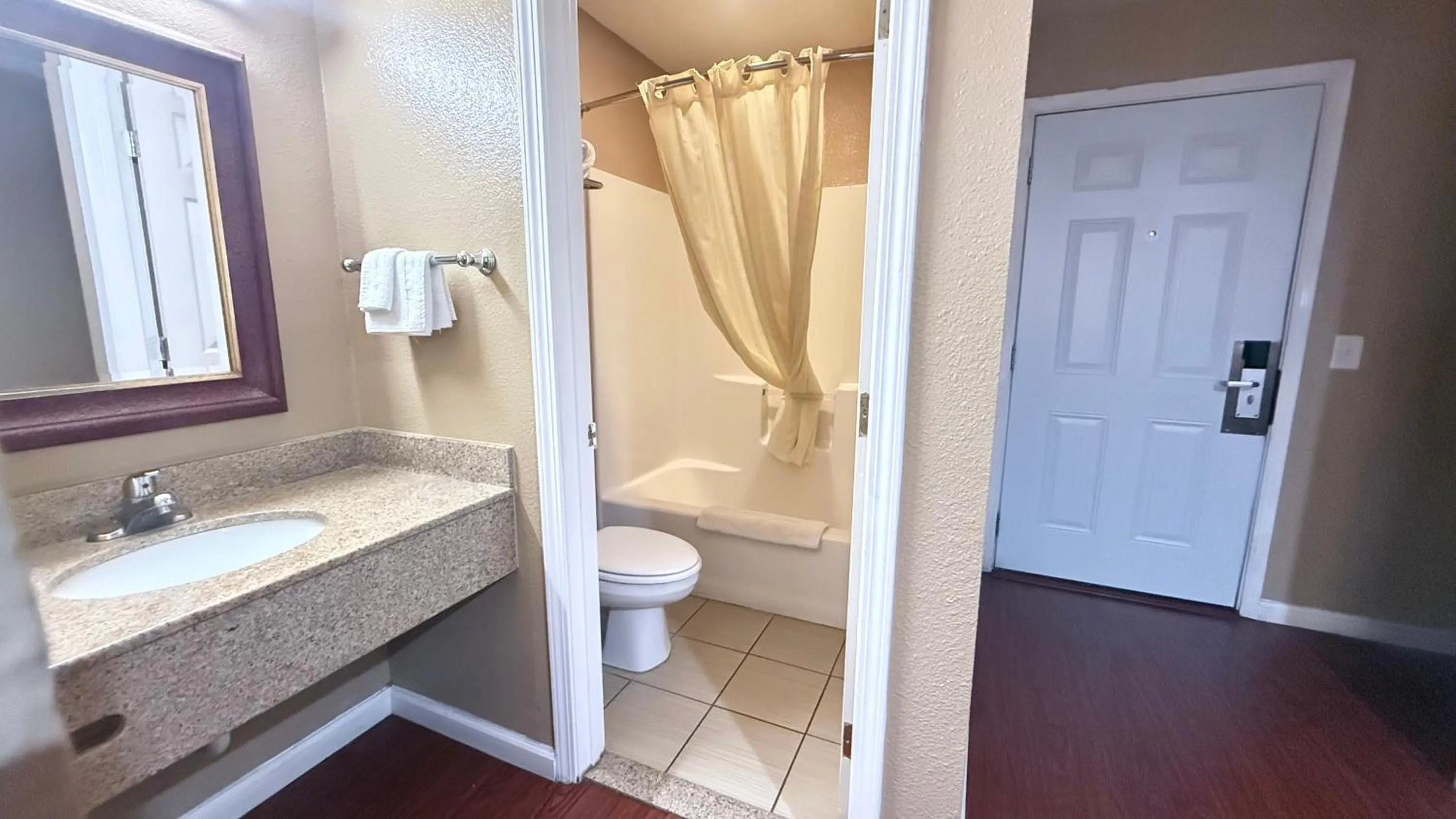 Bathroom in Valley Inn