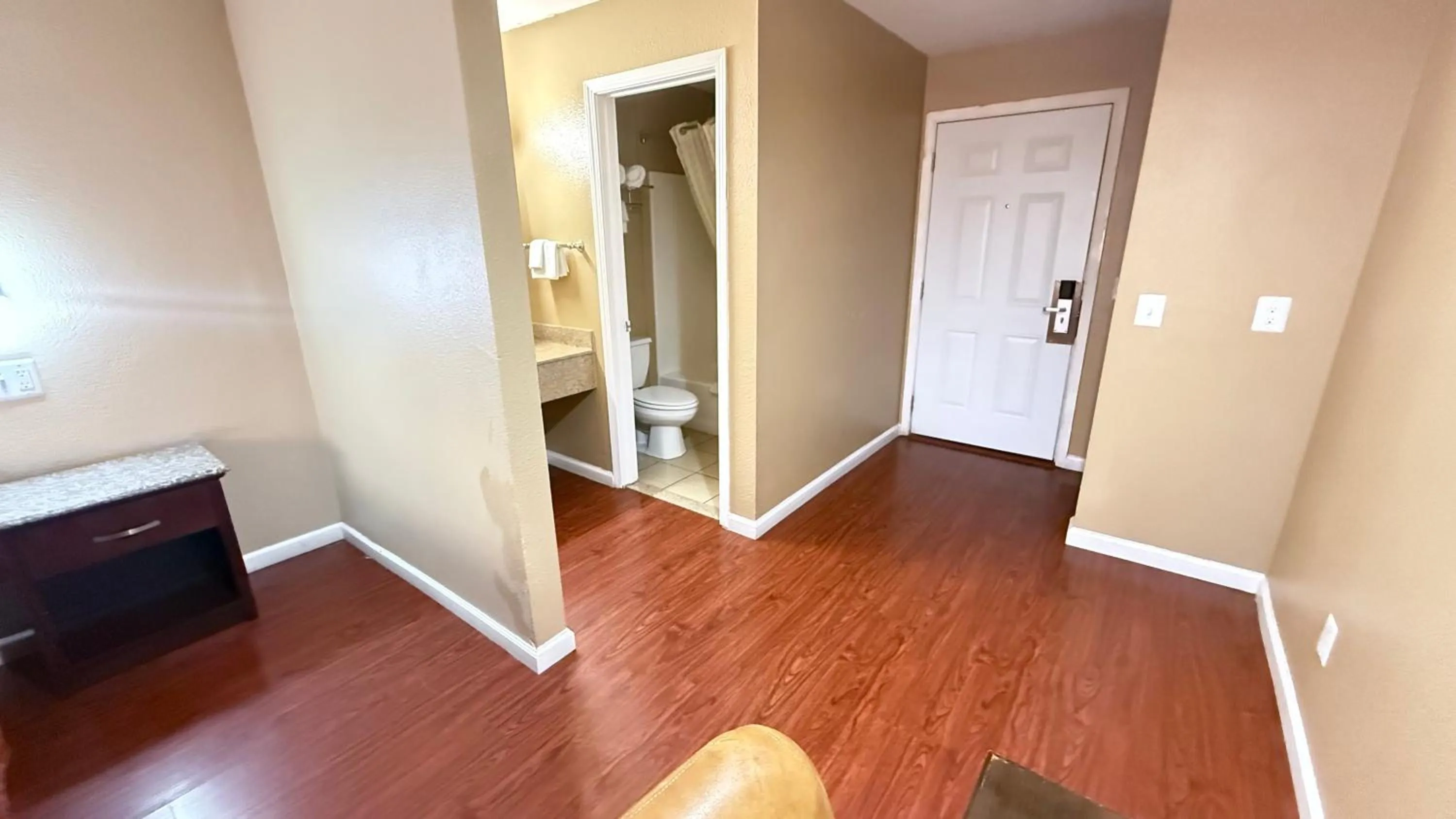 Bedroom in Valley Inn