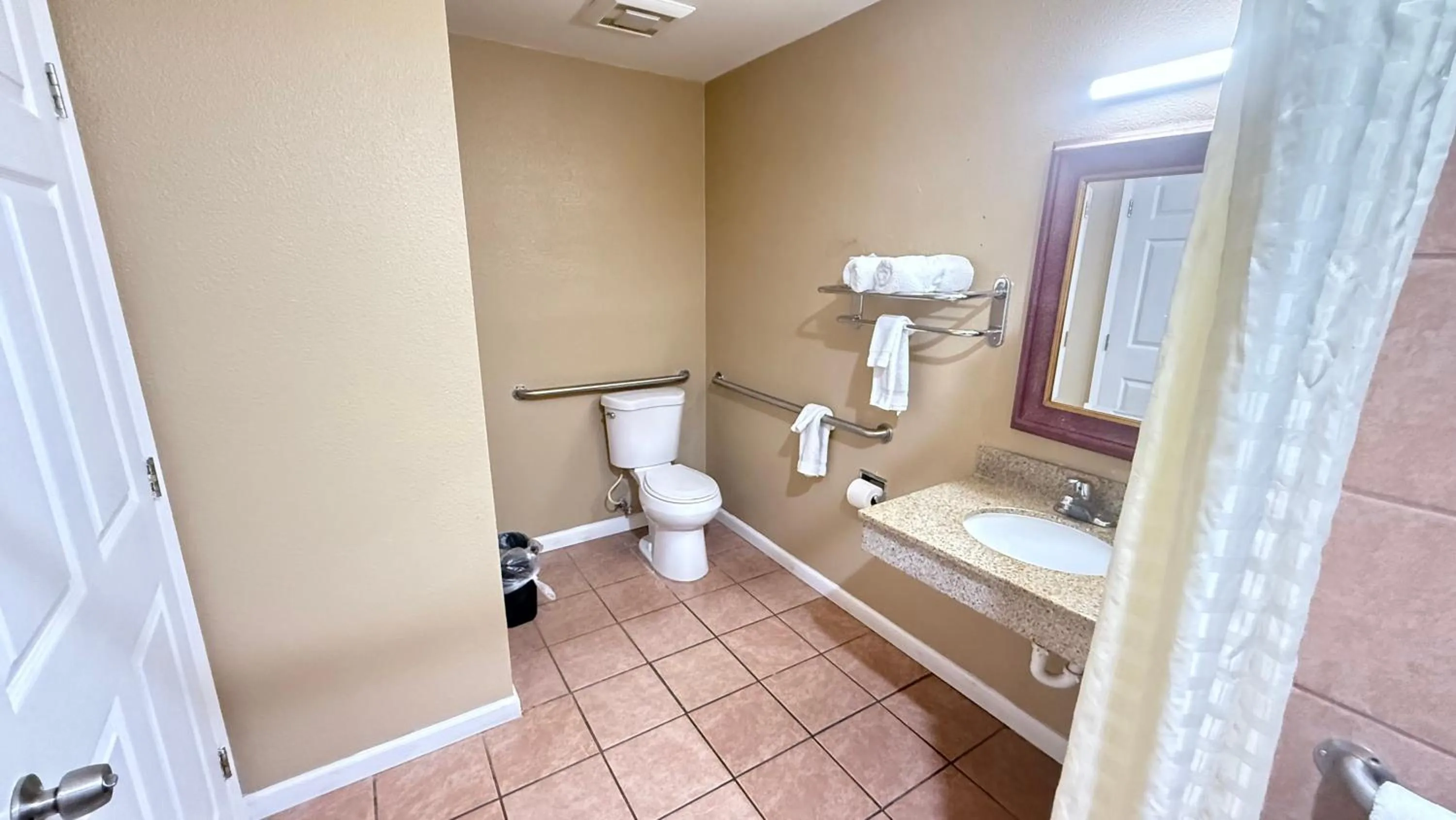 Bathroom in Valley Inn