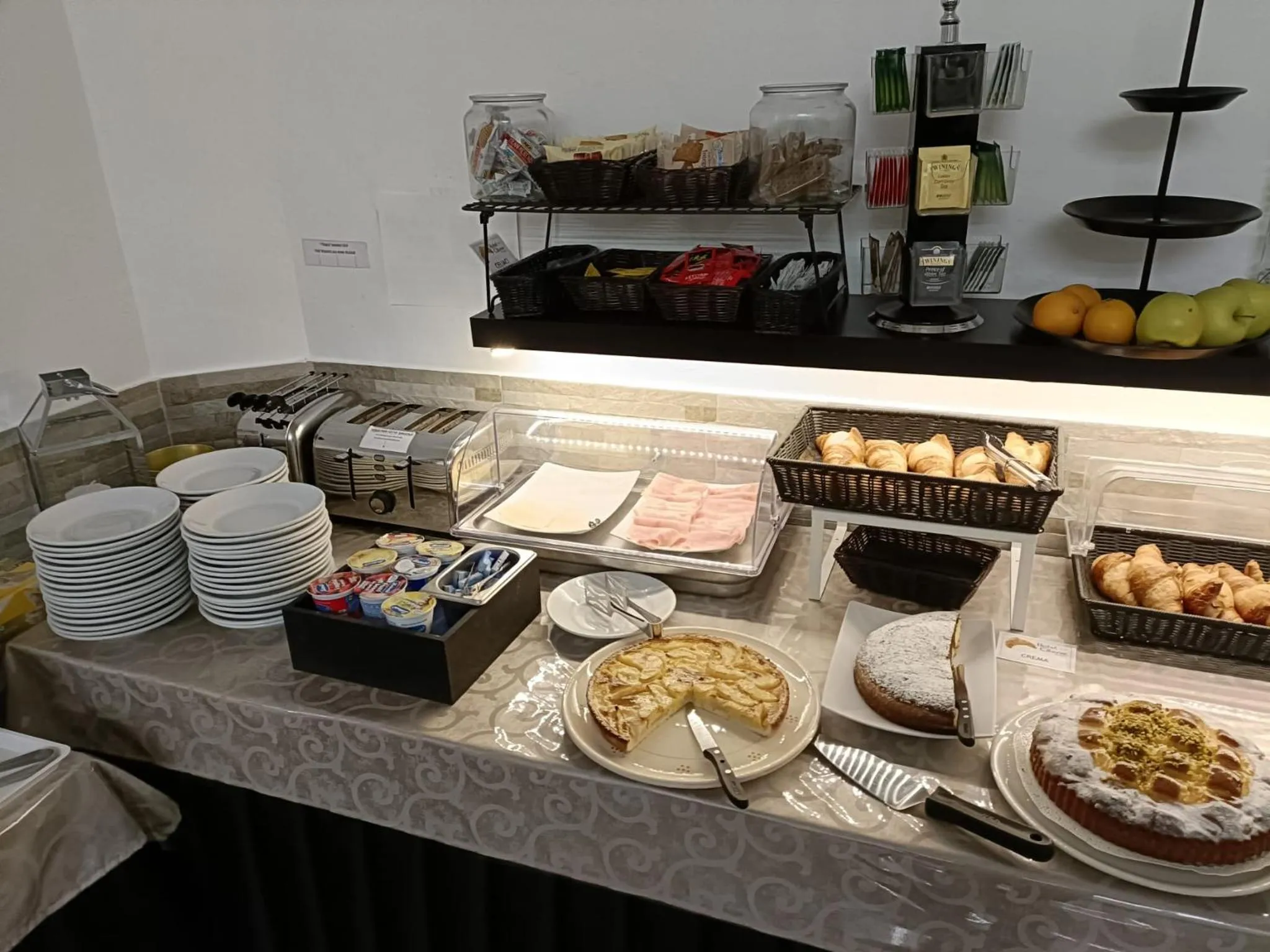 Breakfast in Hotel Cilene