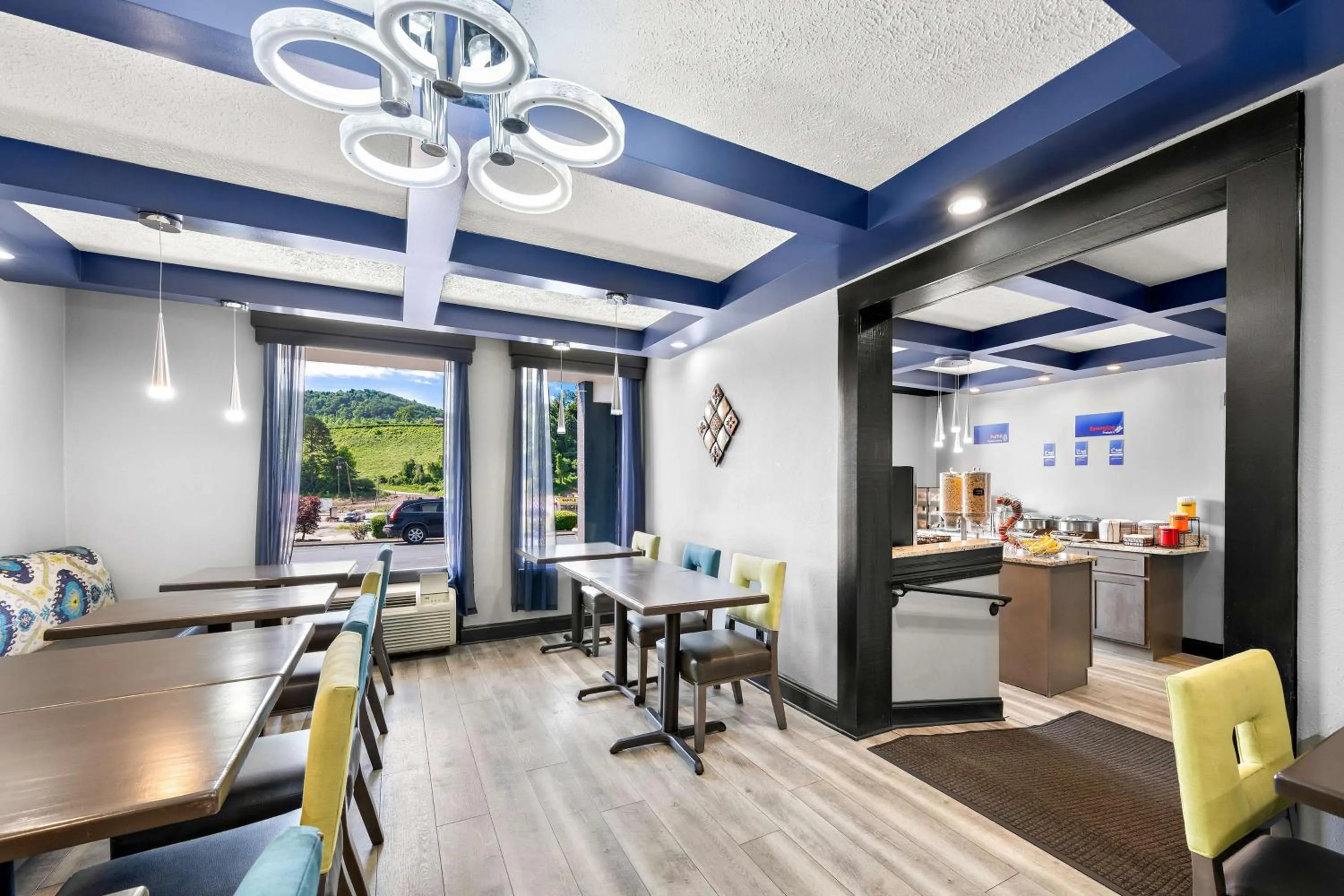 Breakfast in Best Western Corbin Inn