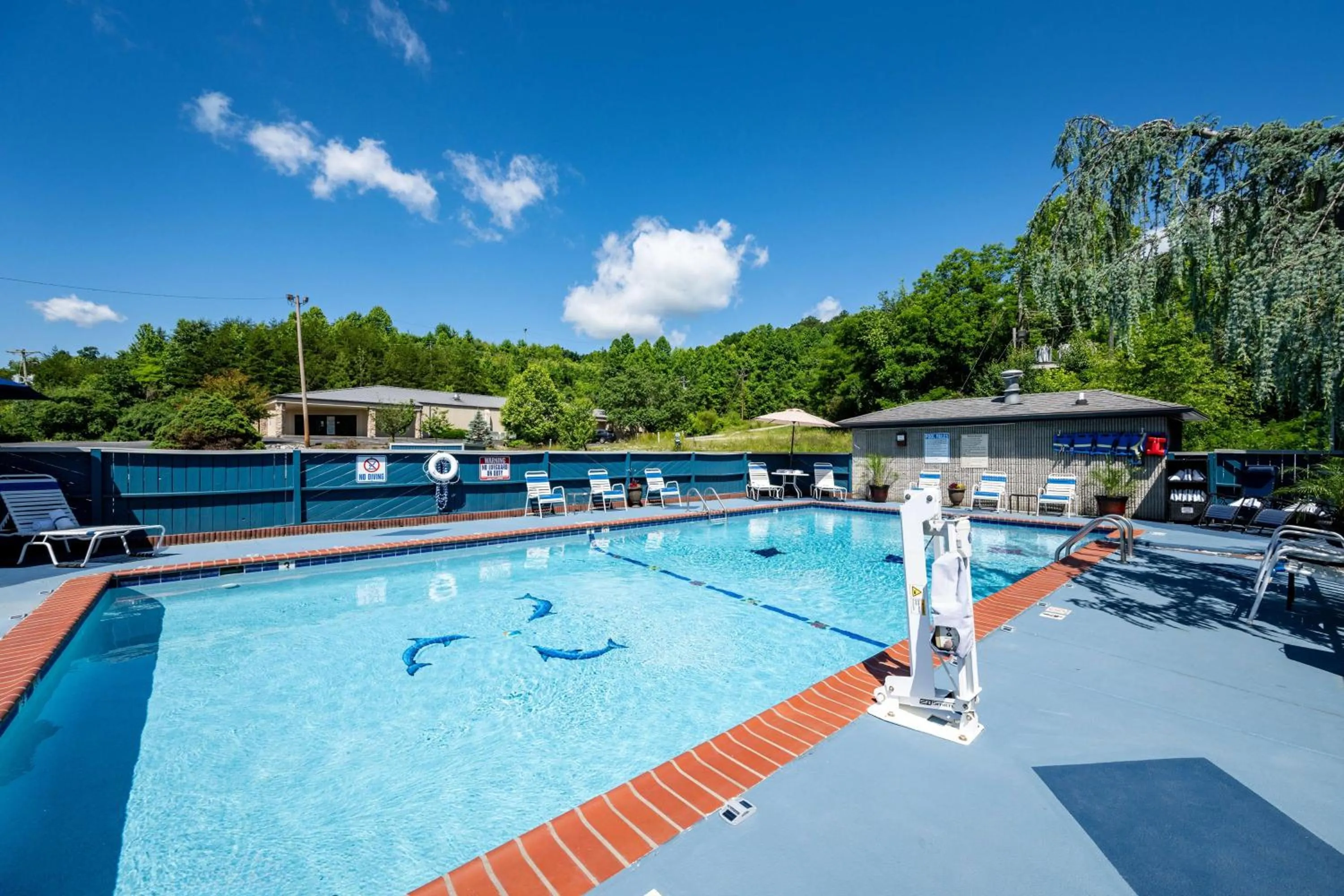 Pool view in Best Western Corbin Inn